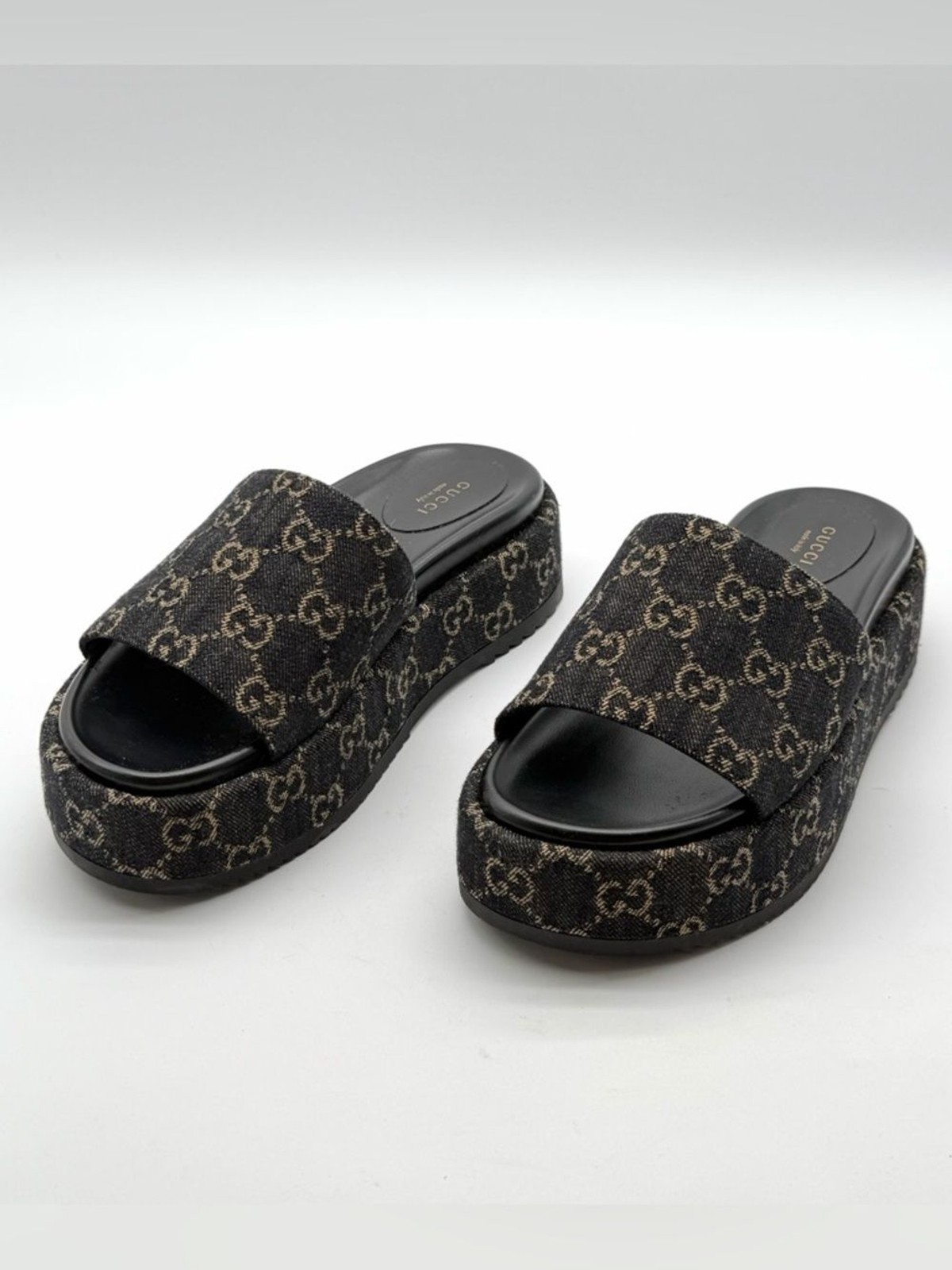 Gucci Angelina GG Monogram Platform in Black Denim Slide Sandals EU 39.5 US 9.5
