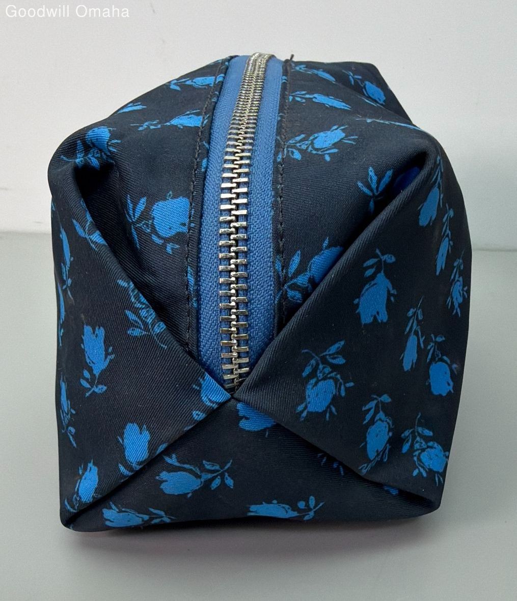 Authentic Coach Blue Floral Badland Print Boxy Cosmetic Case / Bag #C5583 w/ COA