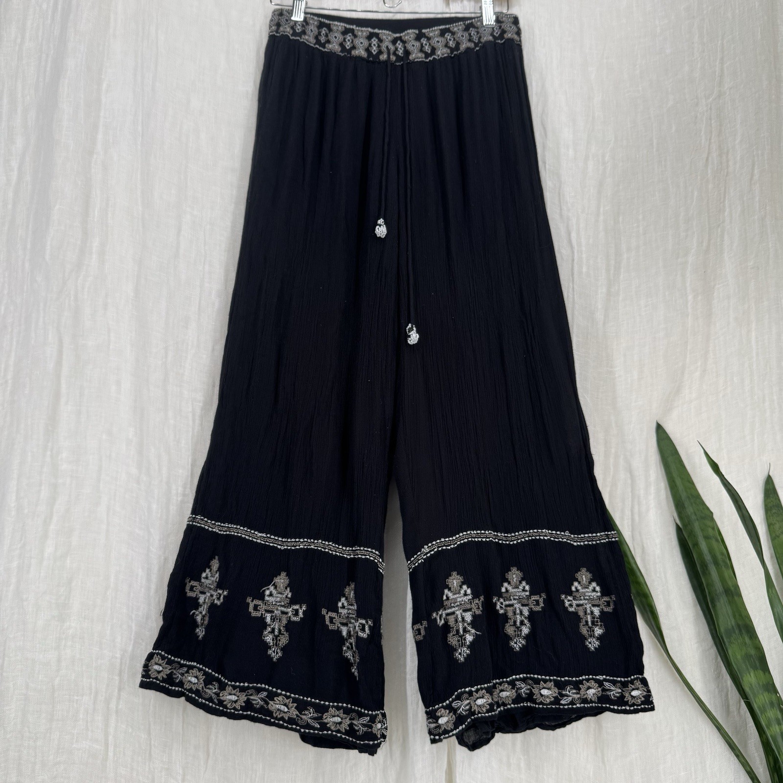 Elie Tahari Embroidered Wide Leg Boho Pants M Pull On Elastic Waist Draw String