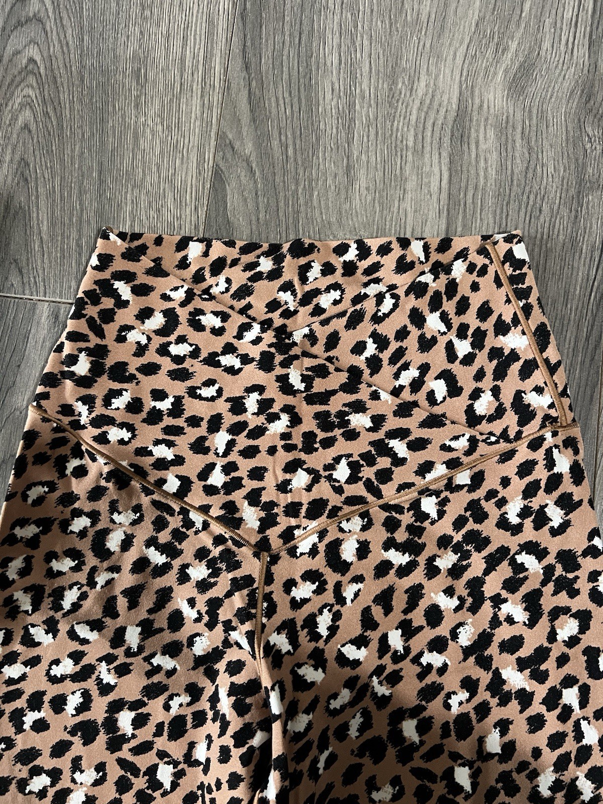Aerie Chill. Play. Move. High Rise Cross Waist Leggings Leopard Print Size S