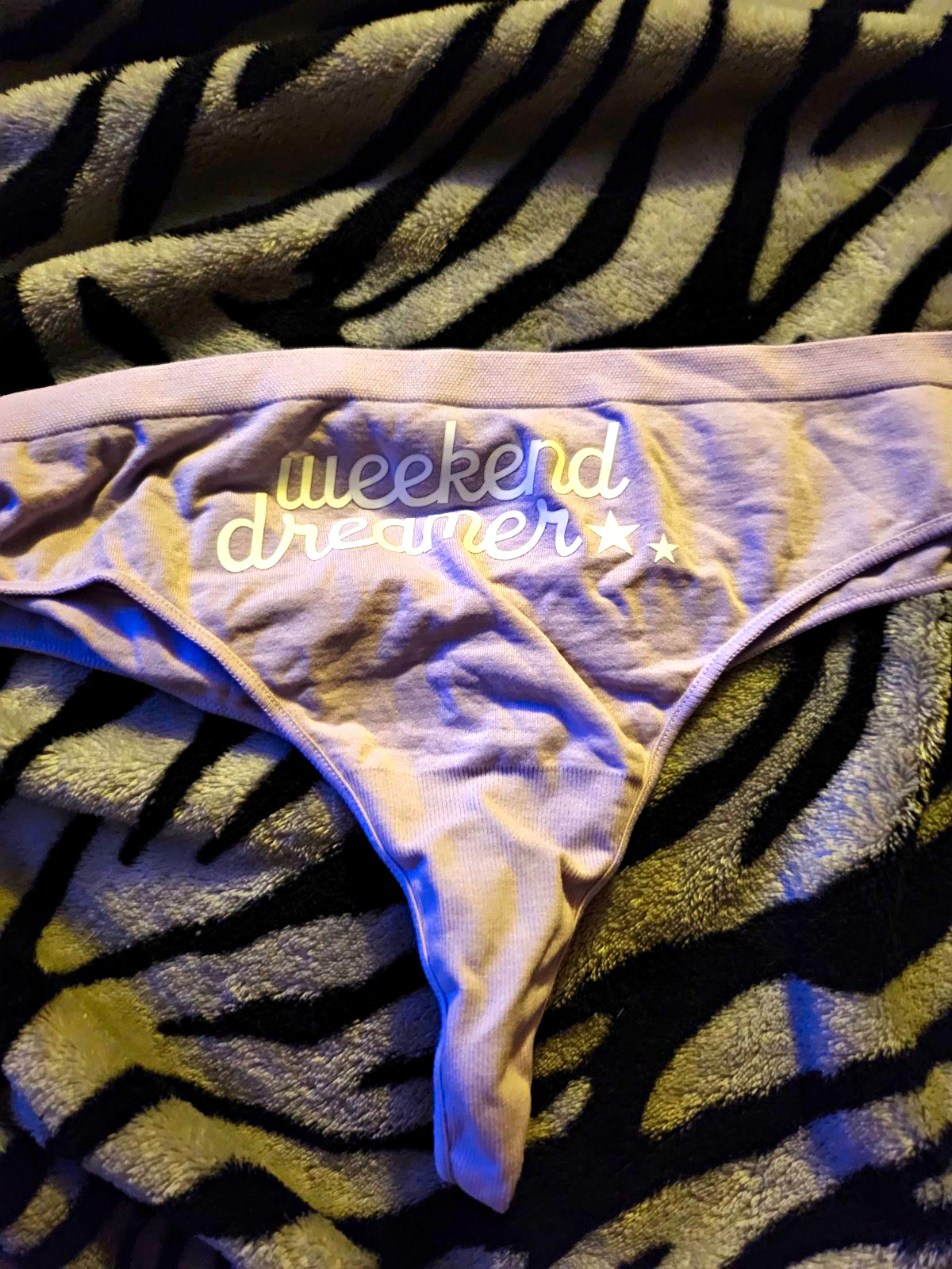 Victorias Secret PINK Women’s Purple Thong M