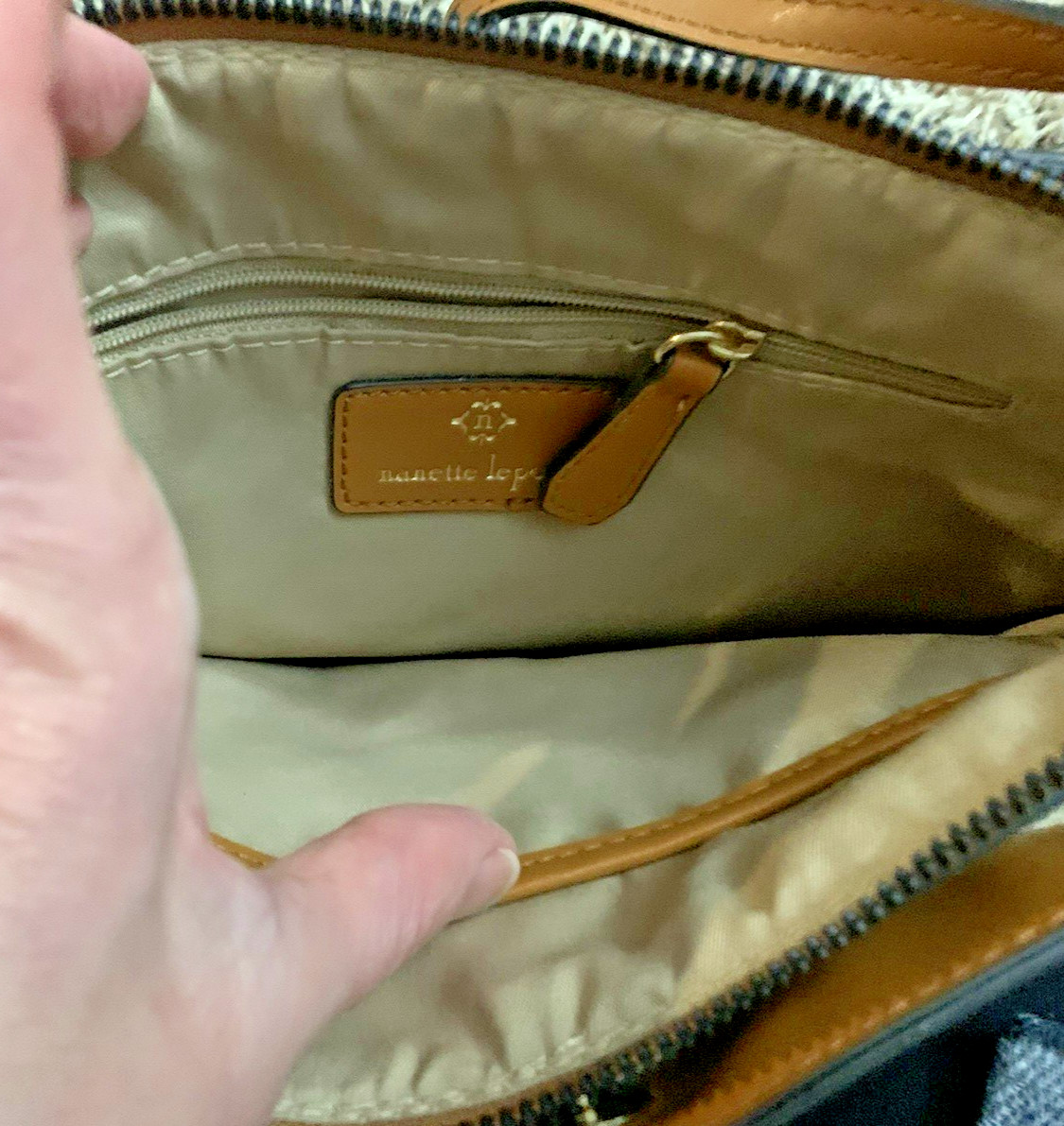 NWT Nanette Lepore Brown Crossbody Purse/Bag, Inner Pockets/Dividers, 10″x7″x3″