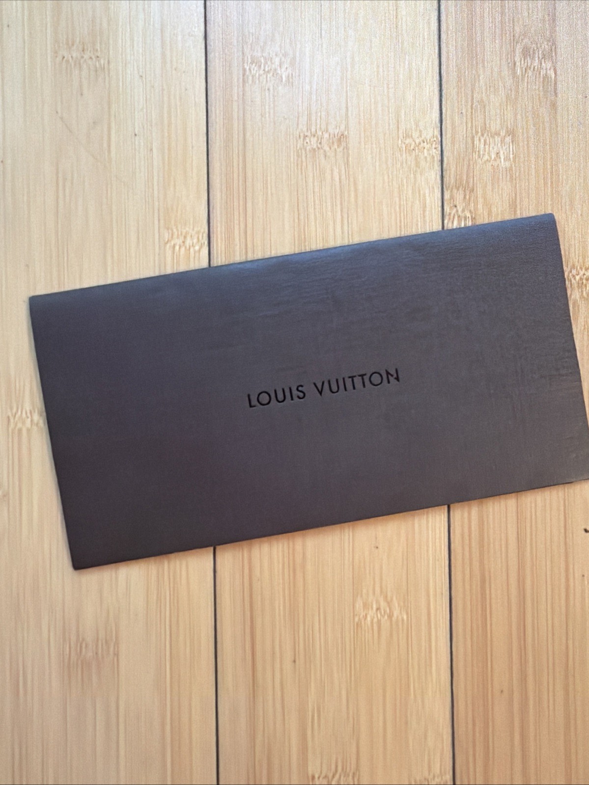 Authentic LOUIS VUITTON Monogram Artsy MM Shoulder Bag w/ original receipt.