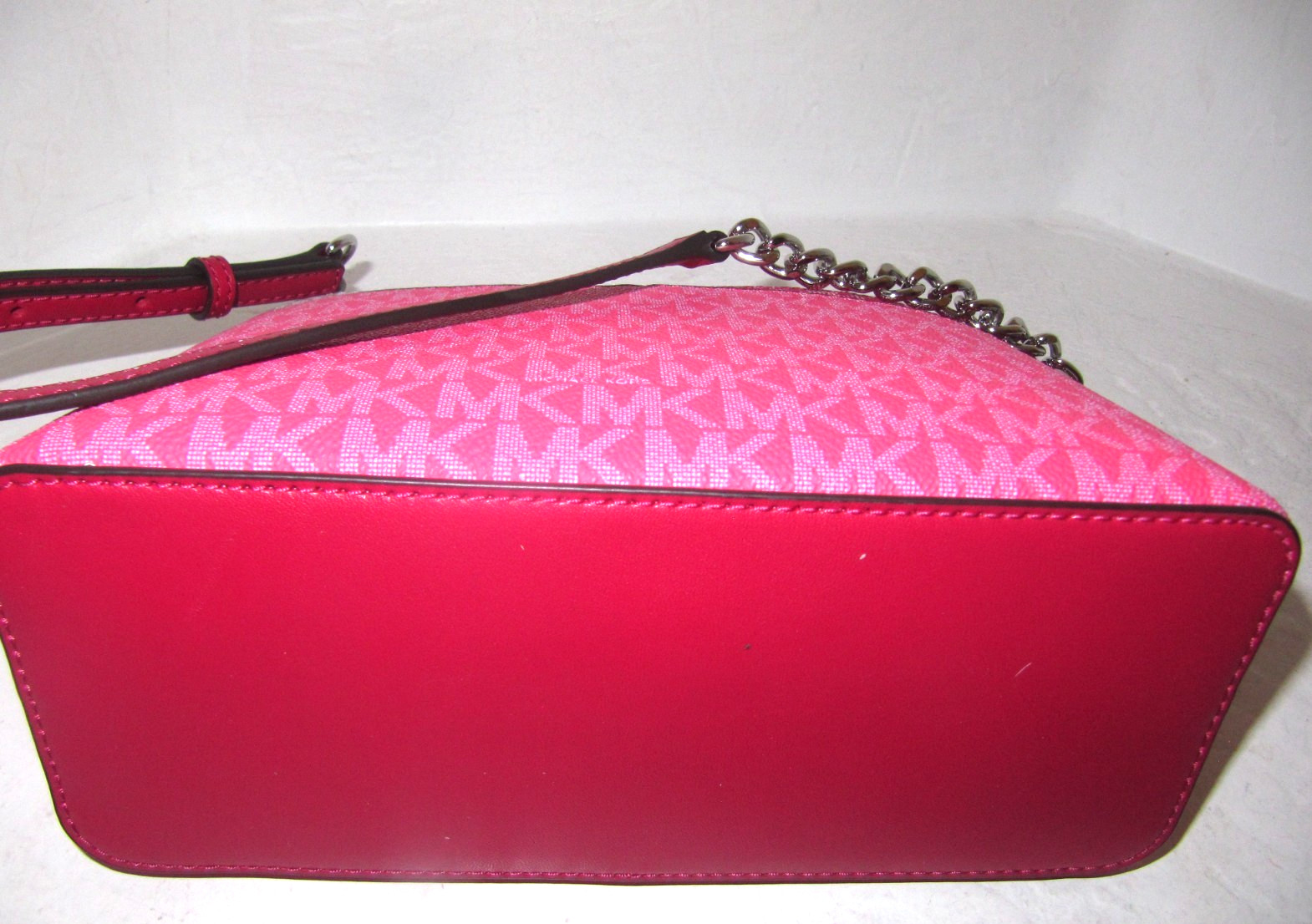 Michael Kors NEW Jet Set Med Dome Logo Crossbody Bag Dark Raspberry Pink NWT$258