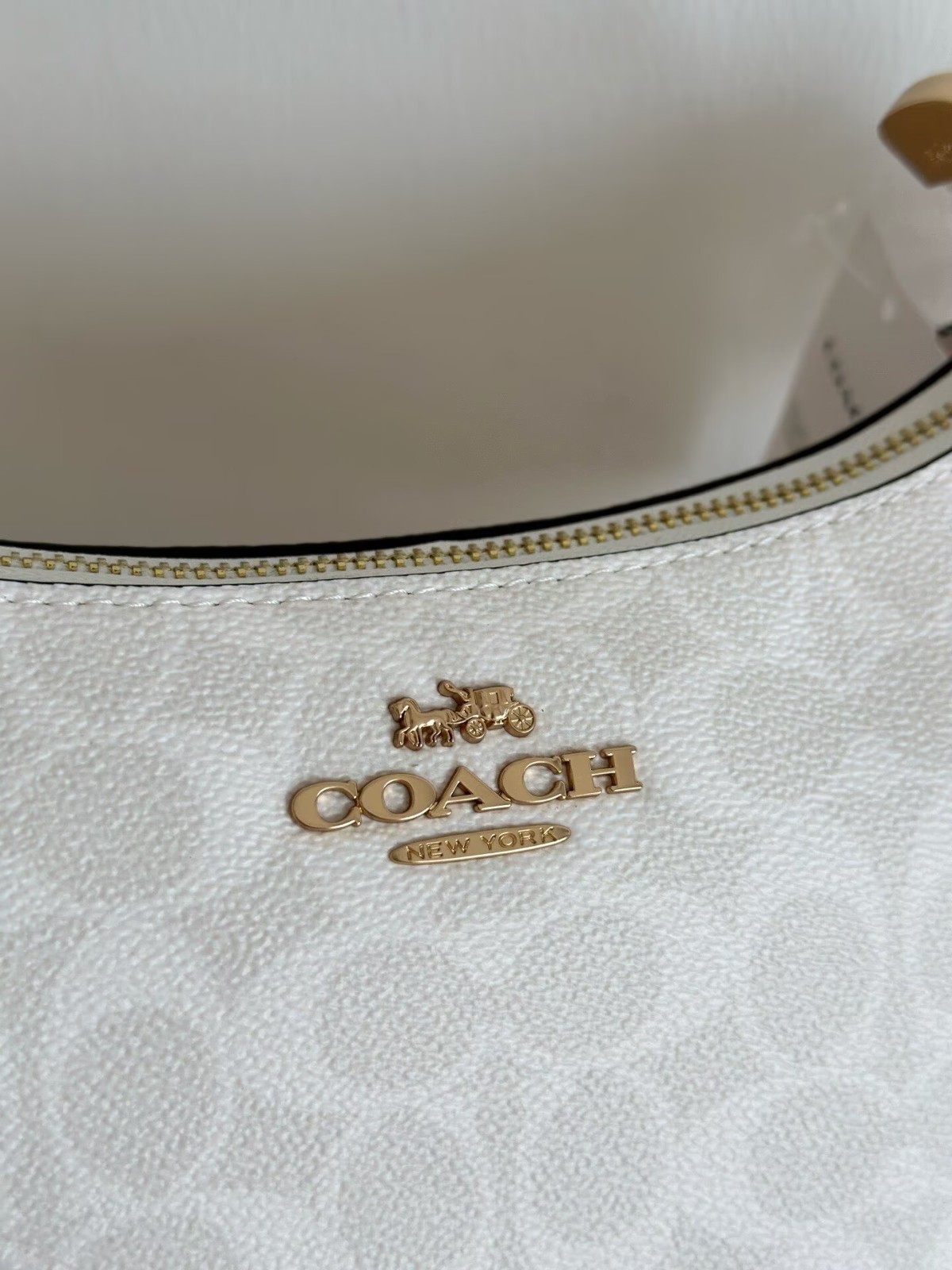 New Coach Teri Shoulder Bag In Signature Canvas Crossbody bag CV933 !