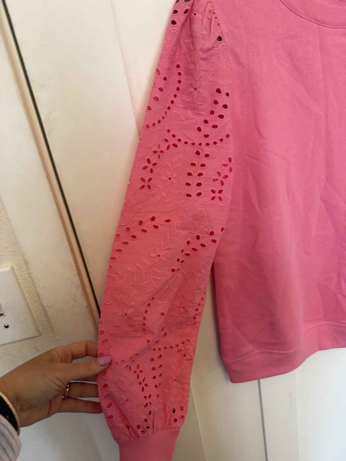 Talbots EYELET SLEEVE CREWNECK SWEATSHIRT – AURORA PINK Small Petite 100% COTTON