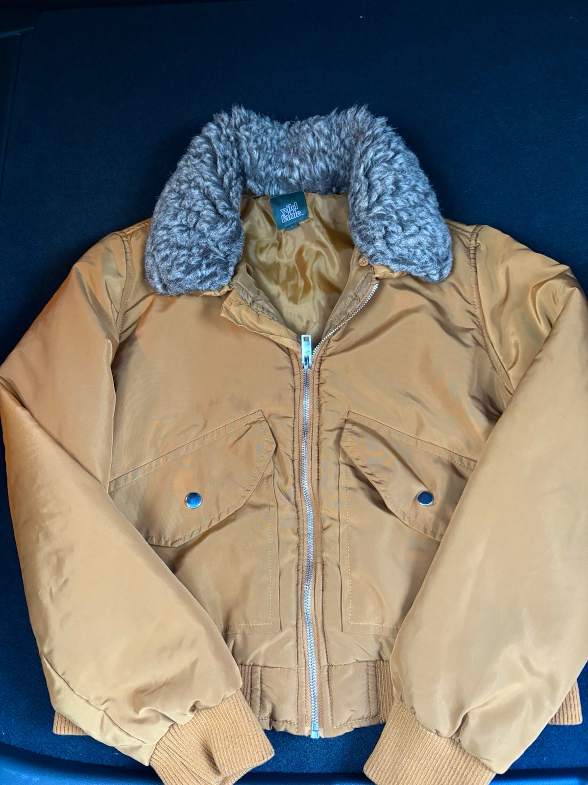 Wild Fable Tan Bomber Jacket Size S Lined Zip/Snap Faux Fur Collar
