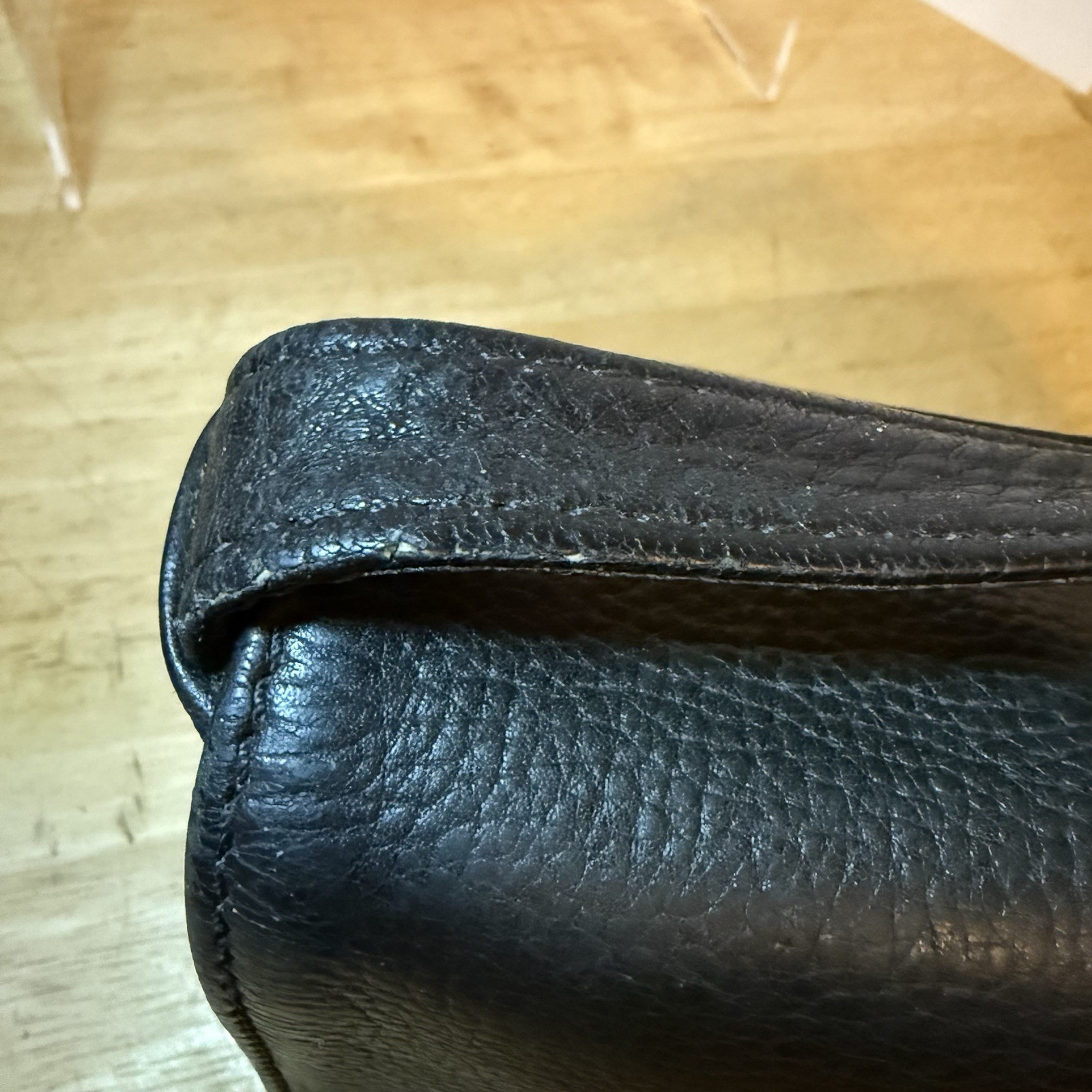 Coach 1997 Vintage G7M-4929 Sonoma Small Full Flap Black USA Full Grain Cowhide