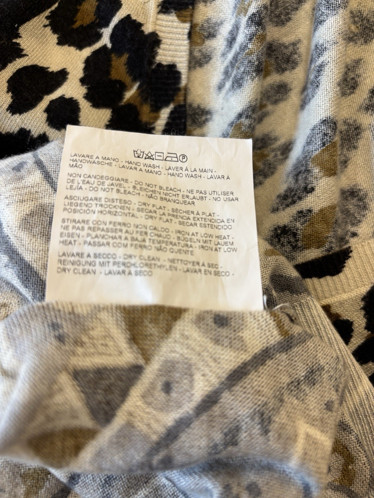 ETRO Milano Sweater Silk Cashmere V Neck Animal Print Italy Sz 48