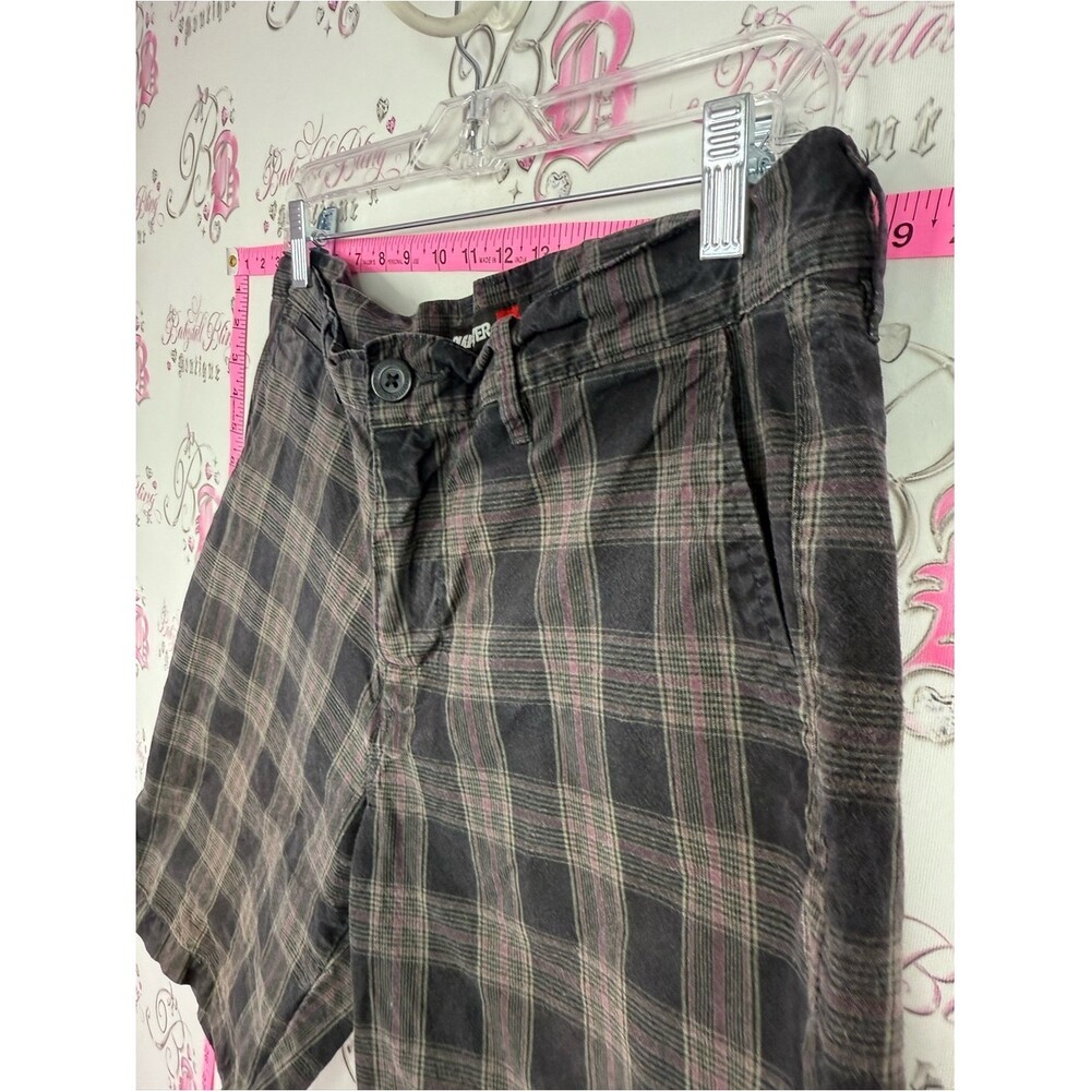 Quiksilver shorts Men’s Plaid Flat Front Shorts – Black & Gray