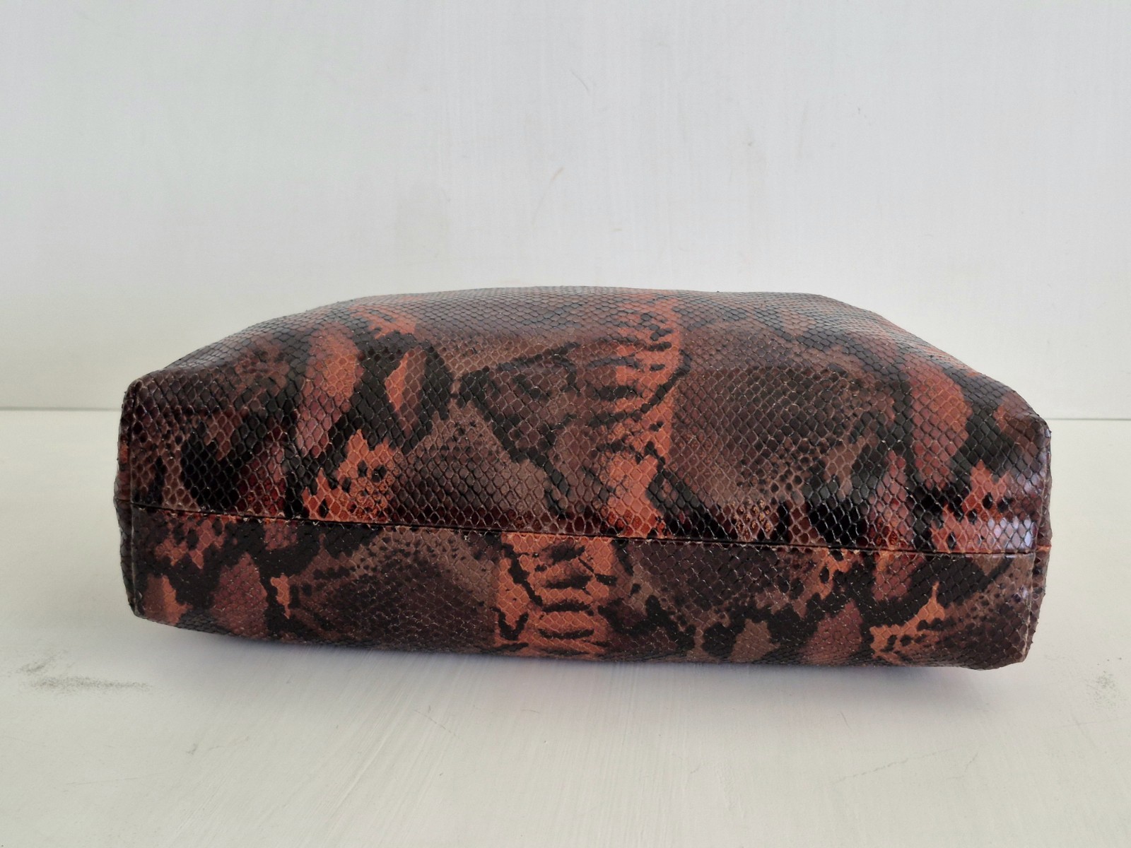 Falor Le Borse Earth Tones Snakeskin Embossed Leather Medium Tote/ Shoulder Bag