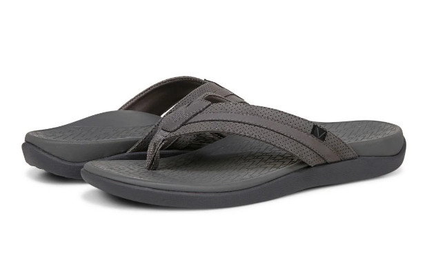 Vionic Men’s Tide II Toe Post Sandal, Charcoal