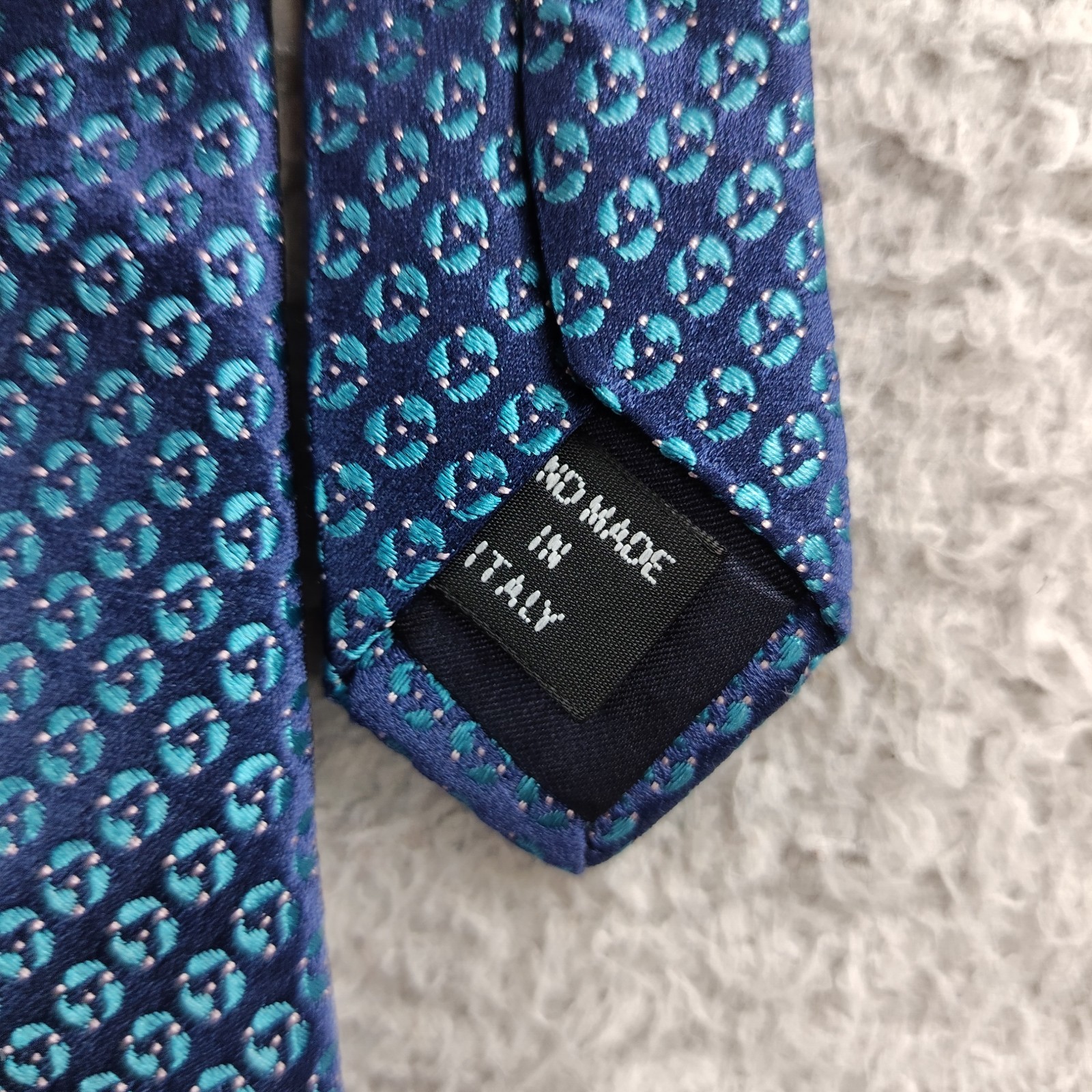 Giorgio Armani Silk Tie Blue Teal Geometric Hand Made in Italy W3.25 L:56