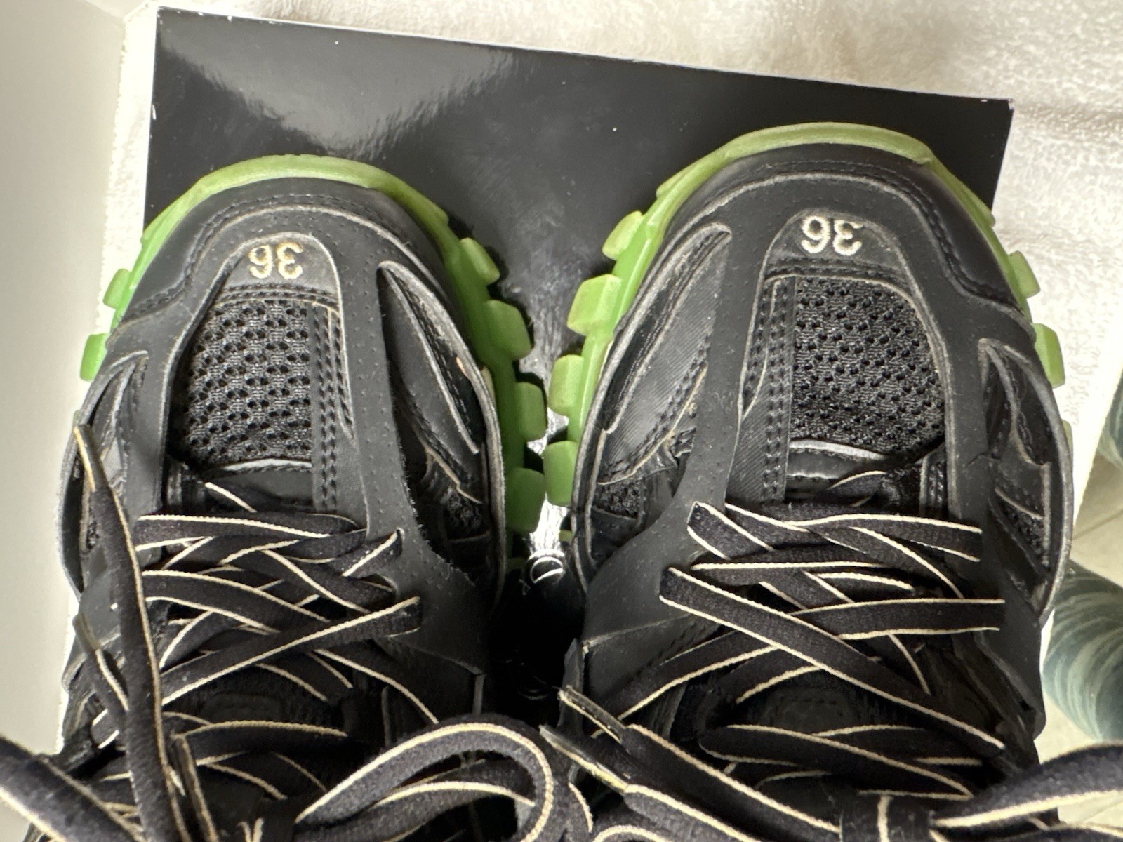 Balenciaga Men’s Low Top Lace Up Sneakers Black/Green Solid Rubber Outsole