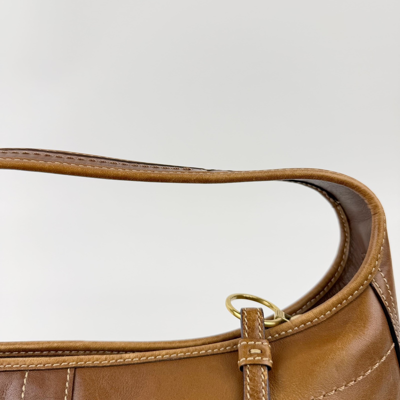 COACH Vintage Brown Leather Shoulder Bag Gold Hardware 11.4in HboC260603a04