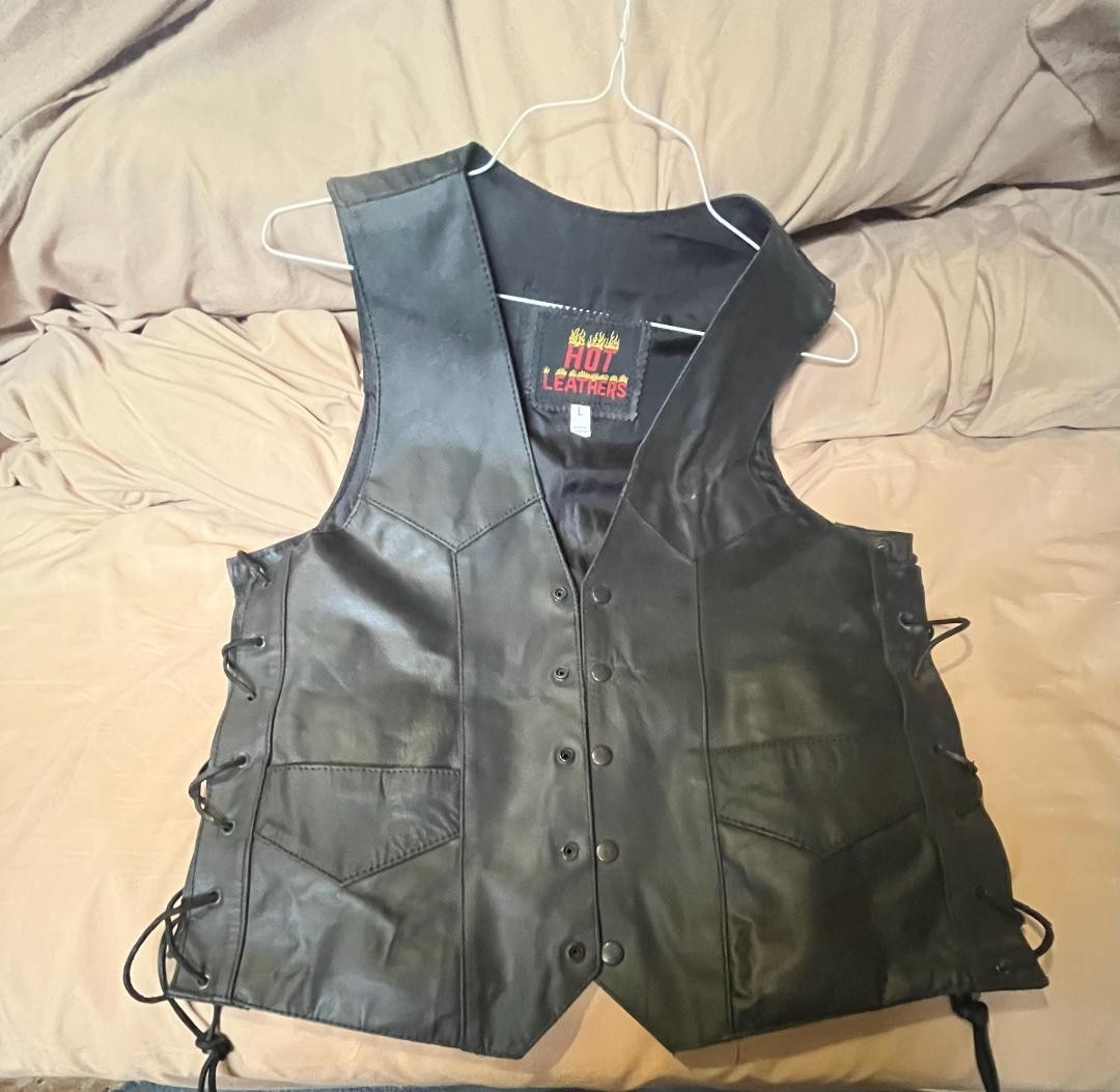 Vintage Hot Leathers Black Leather Vest – Side Lace-Up & Snap Front Size L
