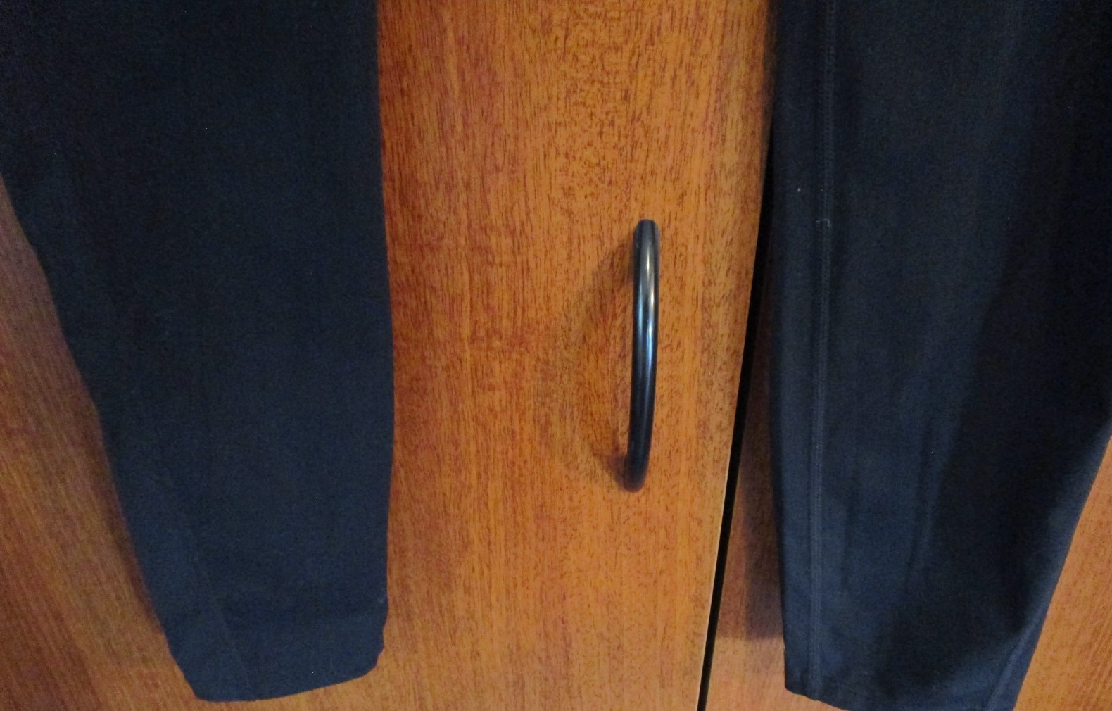 Black Leggings Women Sz Large Nylon & Spandex Waist 25 + Inseam 27.5 in