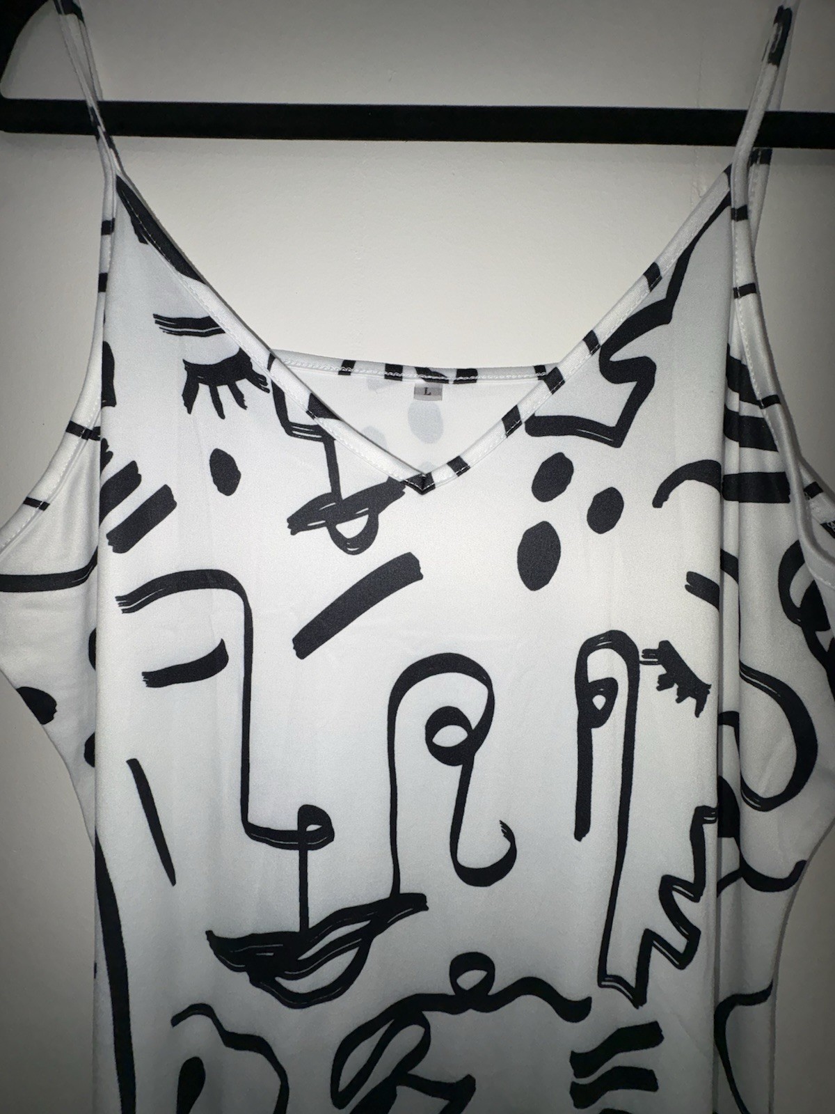 Women’s White/Black Abstract Face Graphic Print Midi Dress L Strappy V-Neck