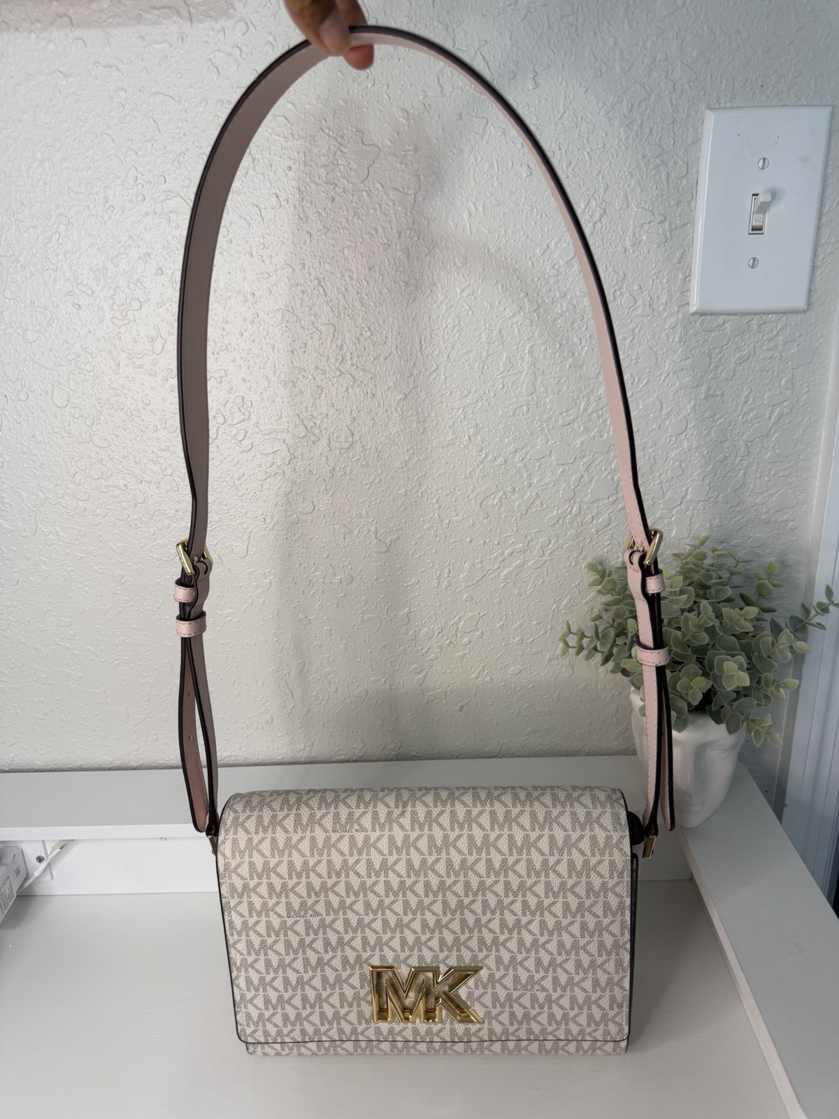 Michael Kors Logo Shoulder Bag Beige/Pink, Gold Hardware, Adjustable Strap