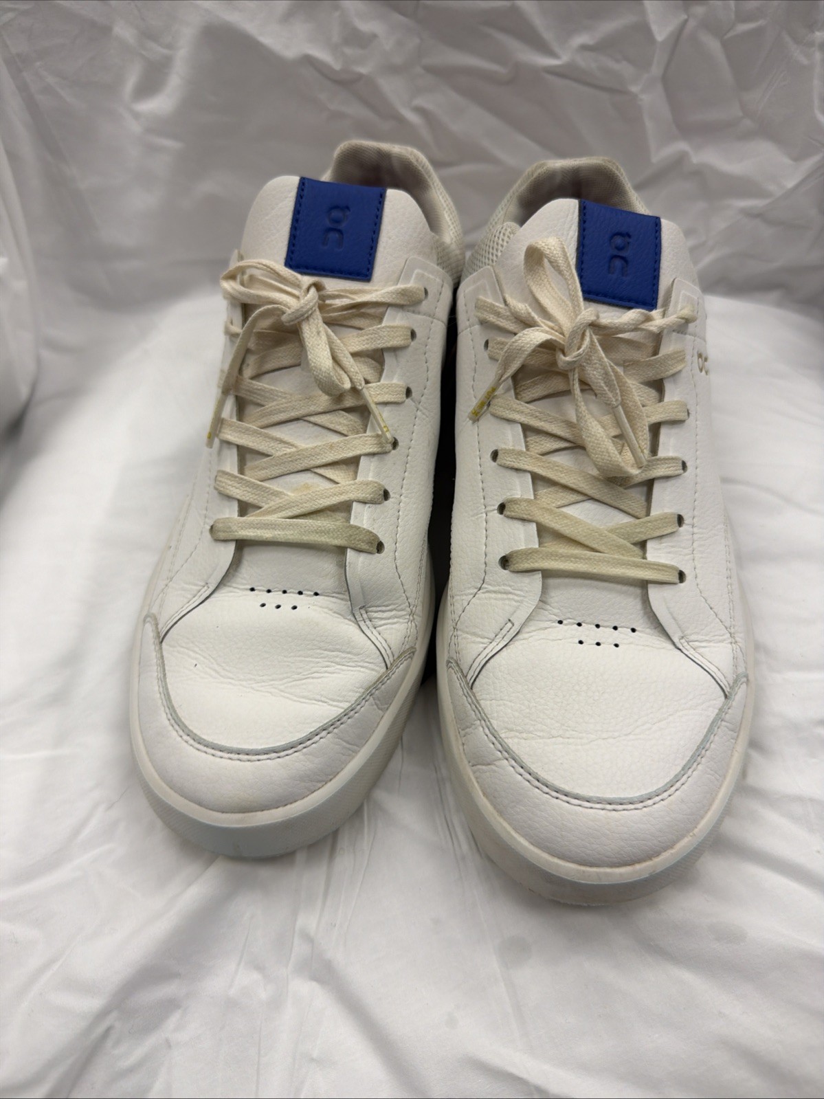 On Cloud Men’s Tennis Shoes Size 9 USED