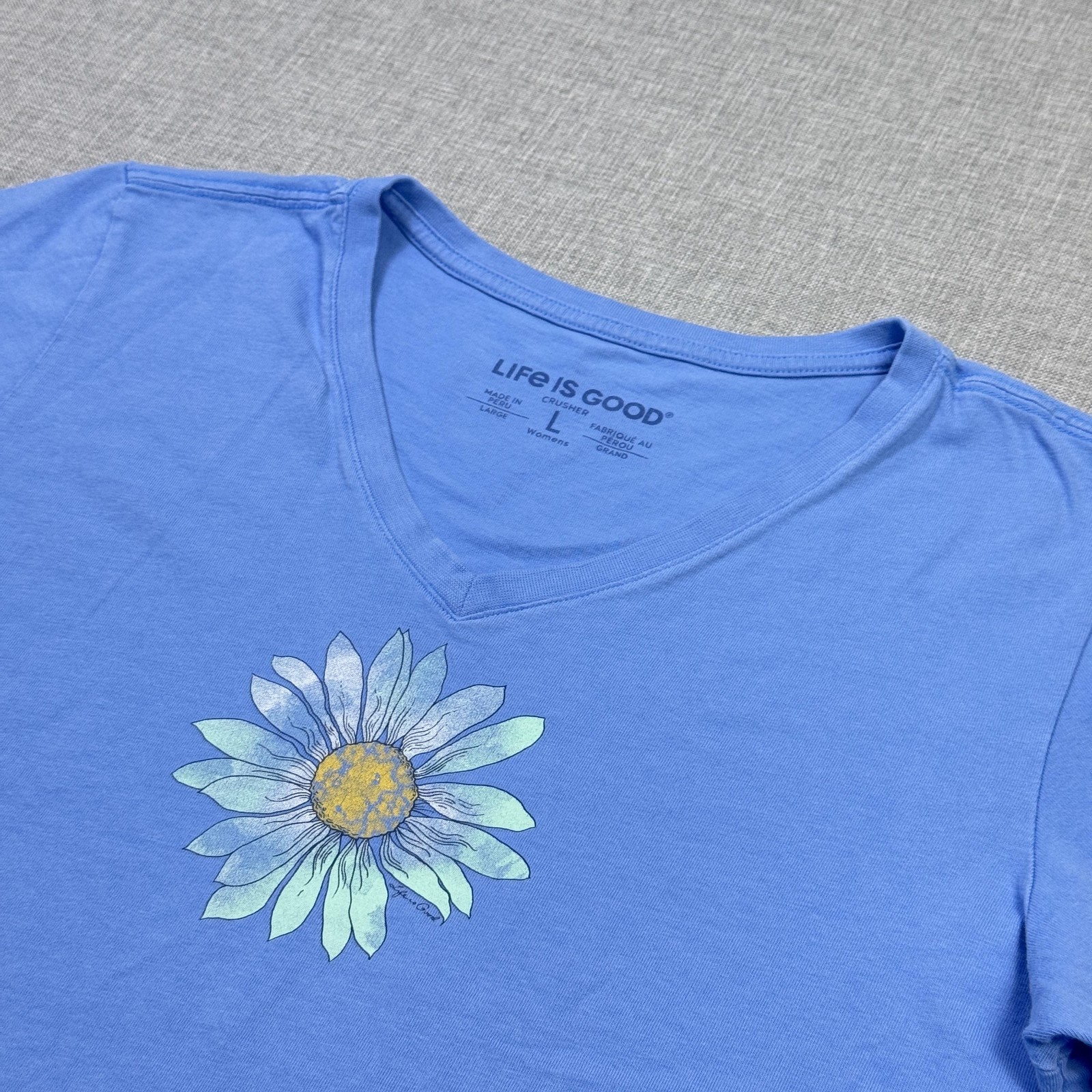 Life Is Good Womens Large Blue V-Neck Floral T-Shirt Cotton Tagless Relaxed Fit