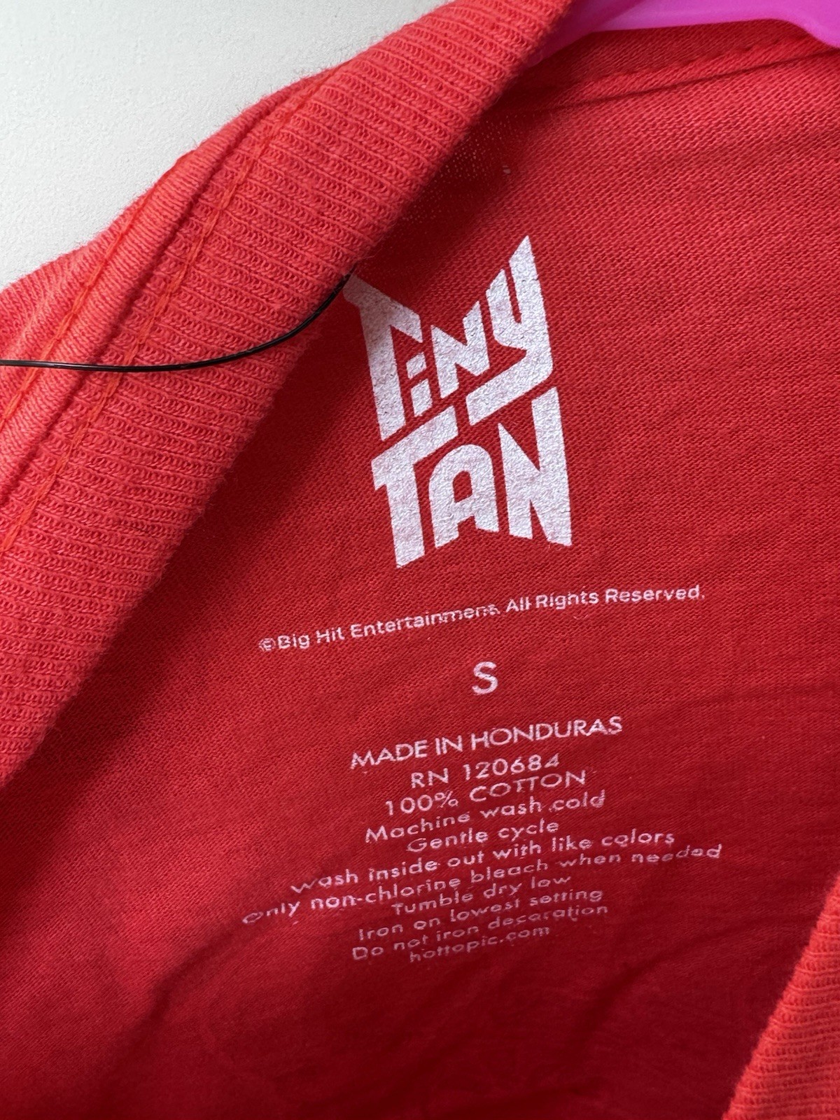 BTS Tiny Tan Hot Topic MIC DROP Red T-shirt Kpop Size Small NWT Official Merch