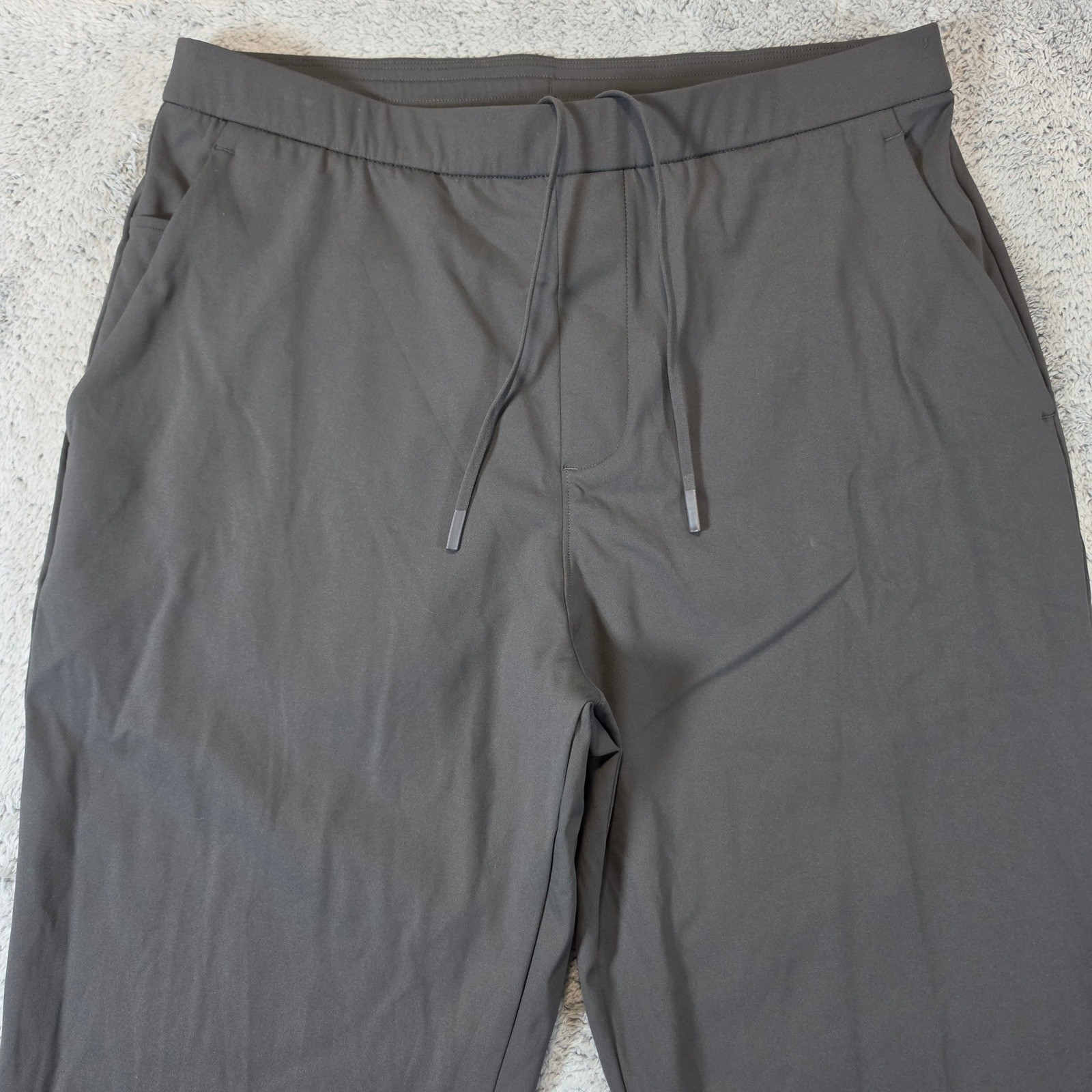 Lululemon Daydrift Classic-Fit Trousers Mens Large Graphite Grey Stretch Pants