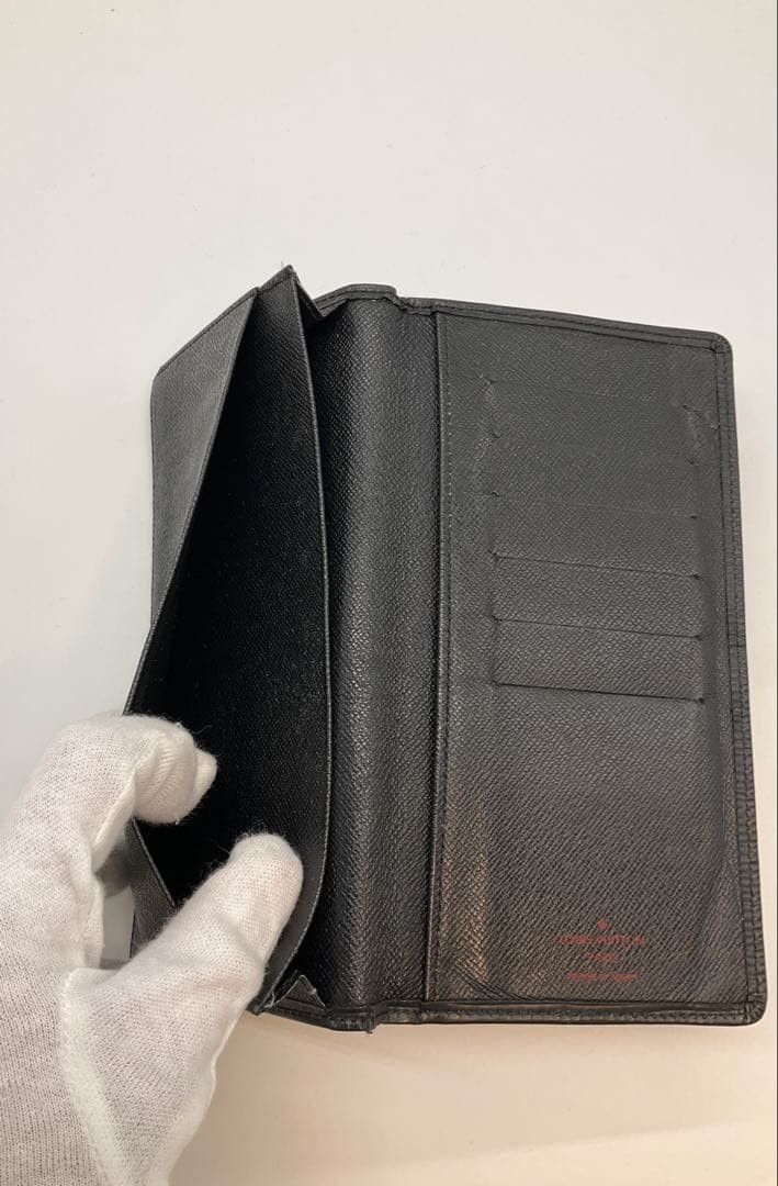 LOUIS VUITTON Epi Bi Fold Long Wallet Men s Black No Coin