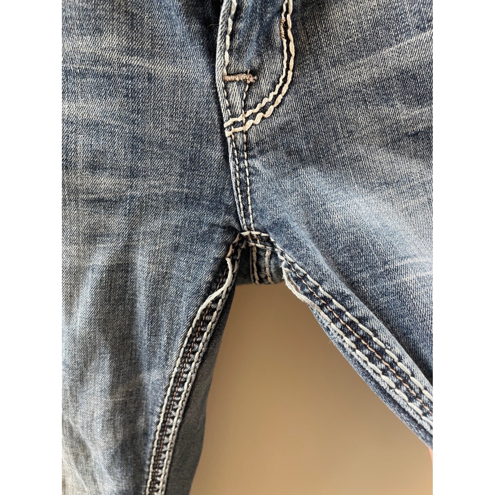 Rock Revival Very Bootcut Jeans Blue Distressed Thick Stitch 30×31 RJ8221B8