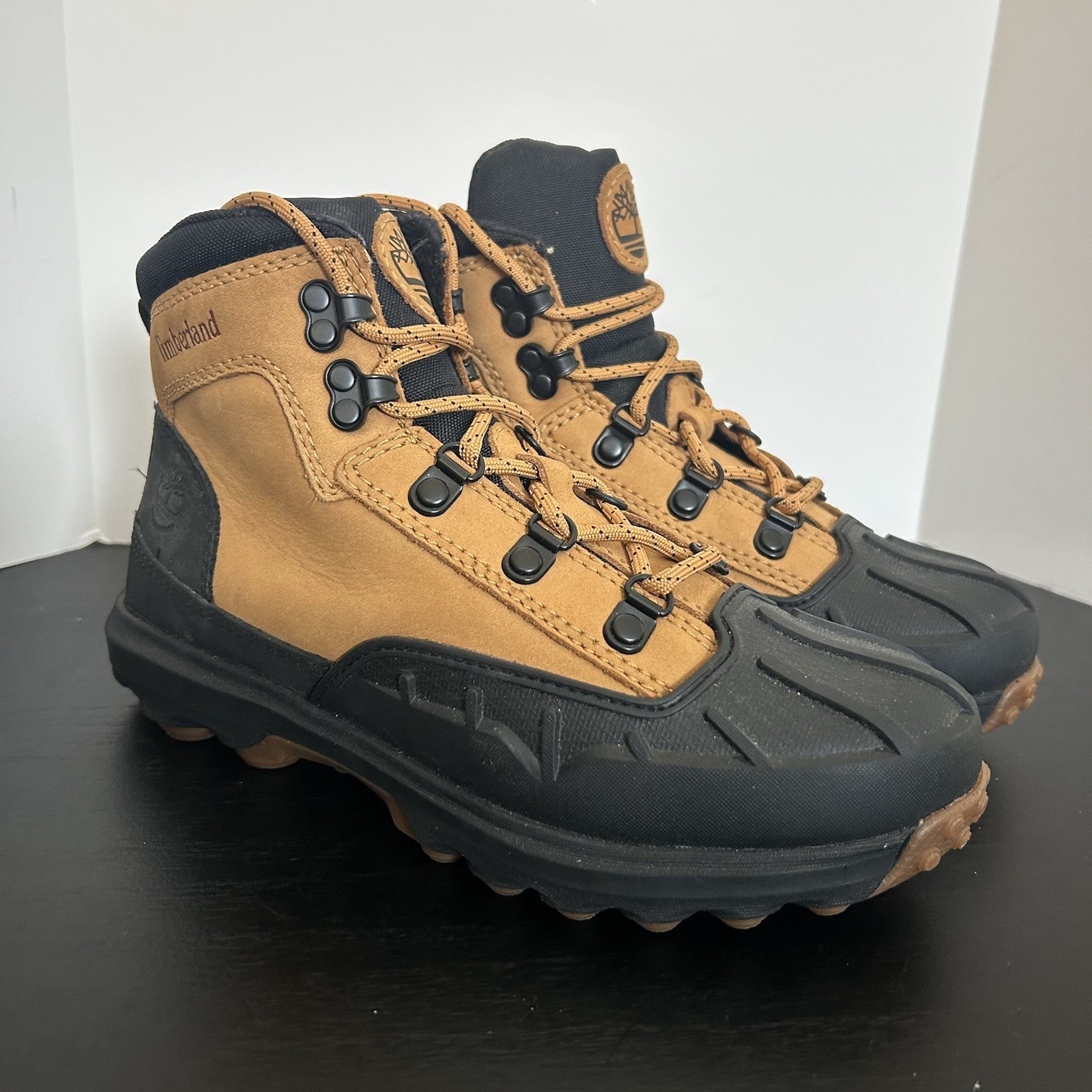 Timberland Converge Boots Boys Size 2 Wheat NuBuck Black Duck Hiking Waterproof