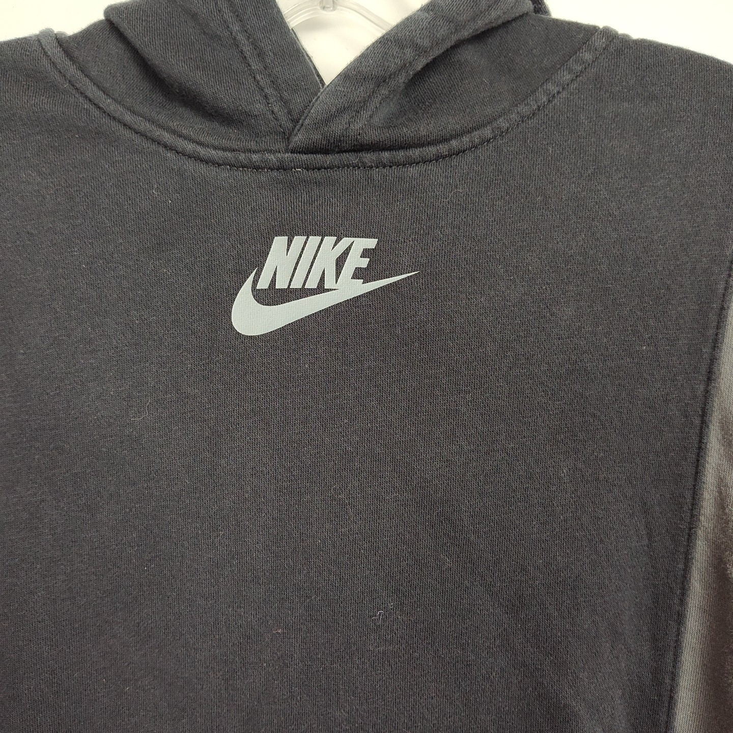 Nike Hoodie Sweatshirt Youth’s XL Black & Gray Pullover Long Sleeves Pockets