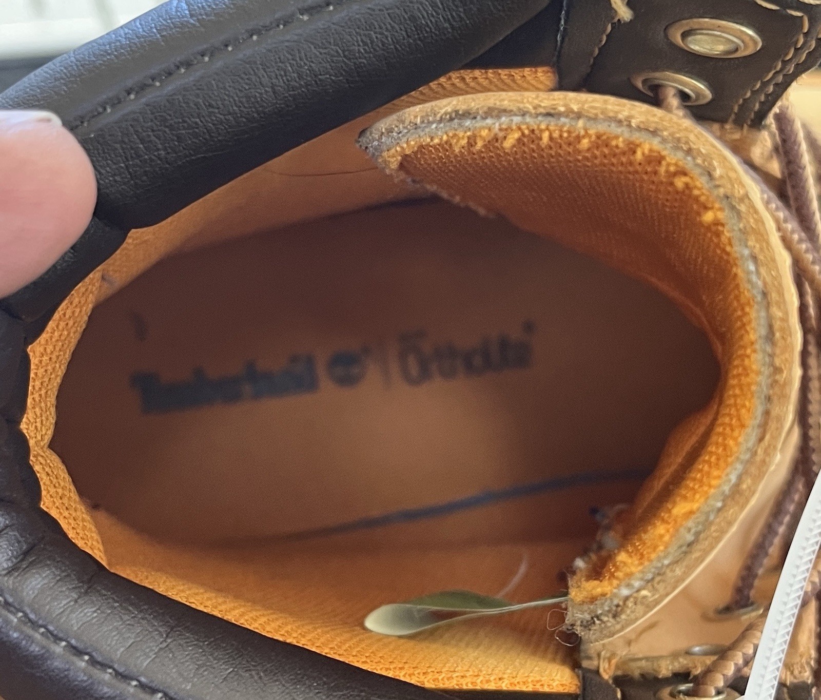 TIMBERLAND – Women’s Waterville 6 inch boots Shoe Size 6M