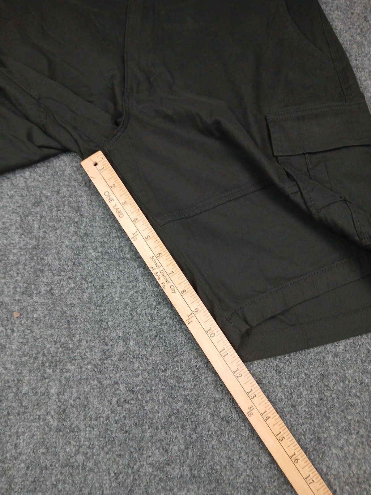 Lee Extreme Motion Black Cargo Shorts Mens Size 38 Waist Stretch