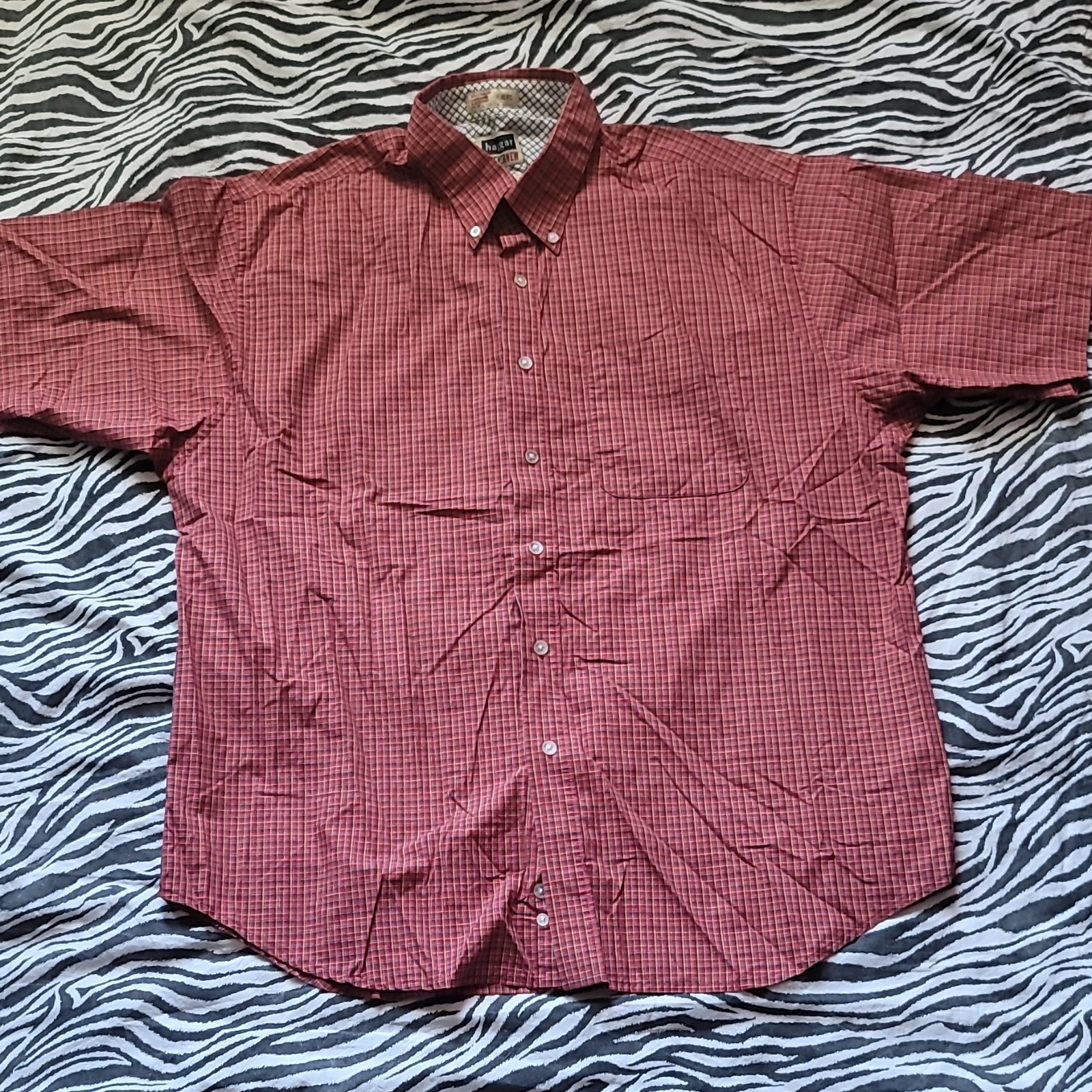 Haggar Forever New Men’s XL Button-Up Short Sleeve Red Plaid Woven No Wrinkle