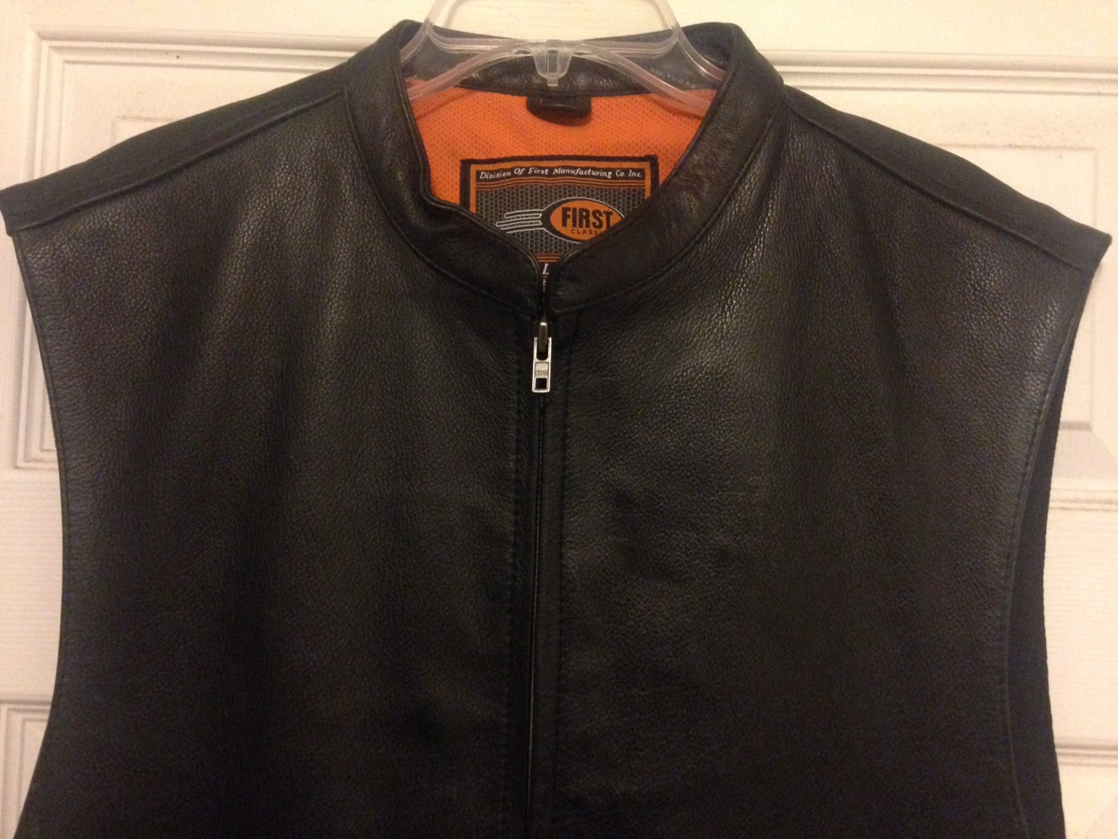 First Classics Leather Motorcycle CLUB PATCH Vest M656 & Harley Patches Size L