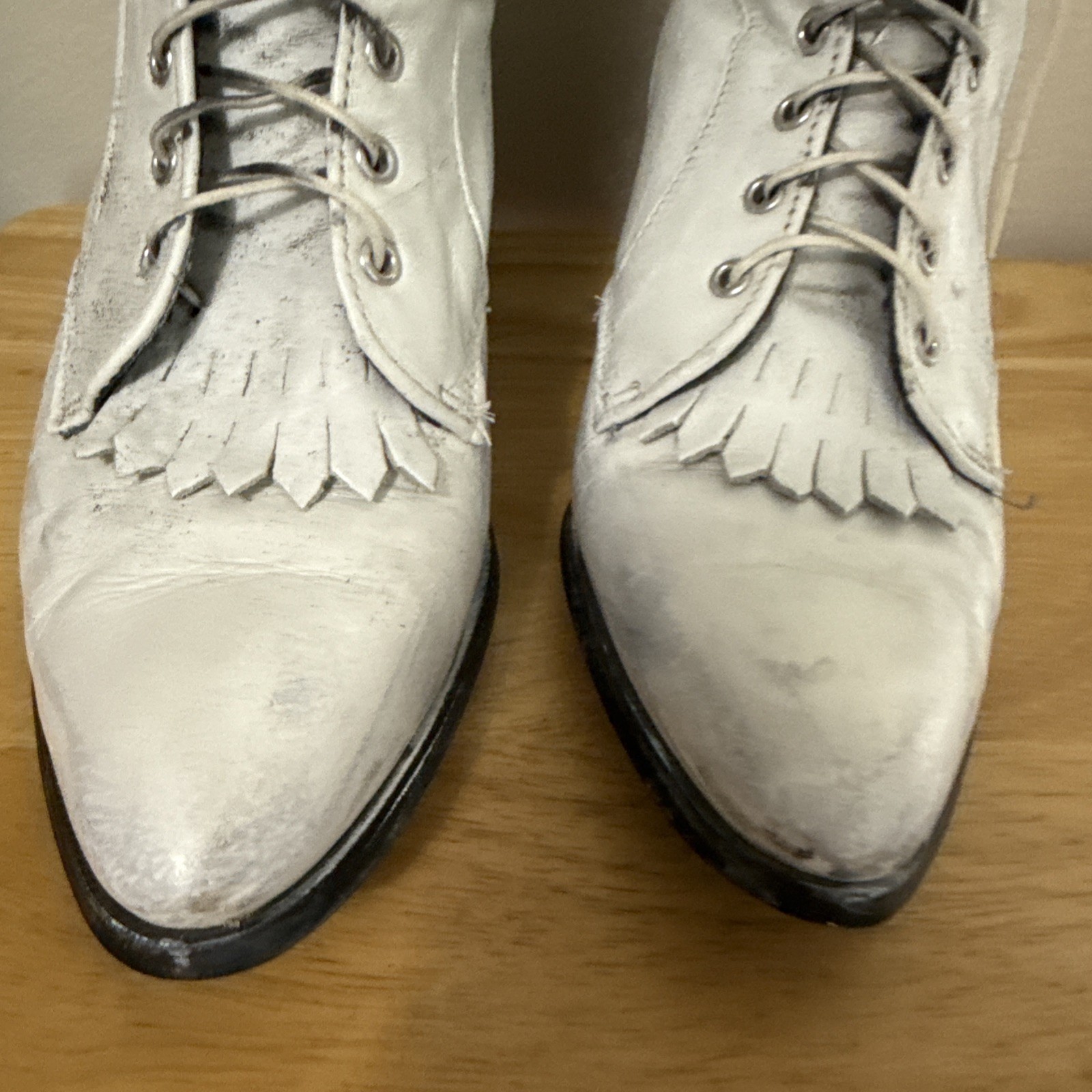 1980’s Loredo Leather White Victorian Style Prairie Boots Speed Lace Pointed 6.5