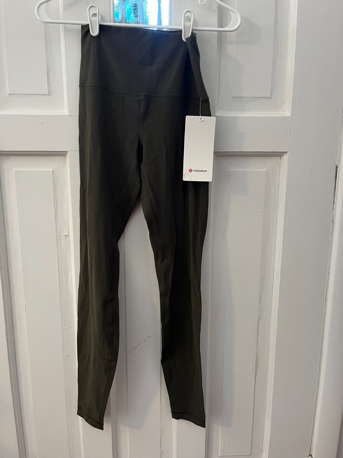 Lululemon Align Pant 28″ – size 6. New with tags! (4P98)