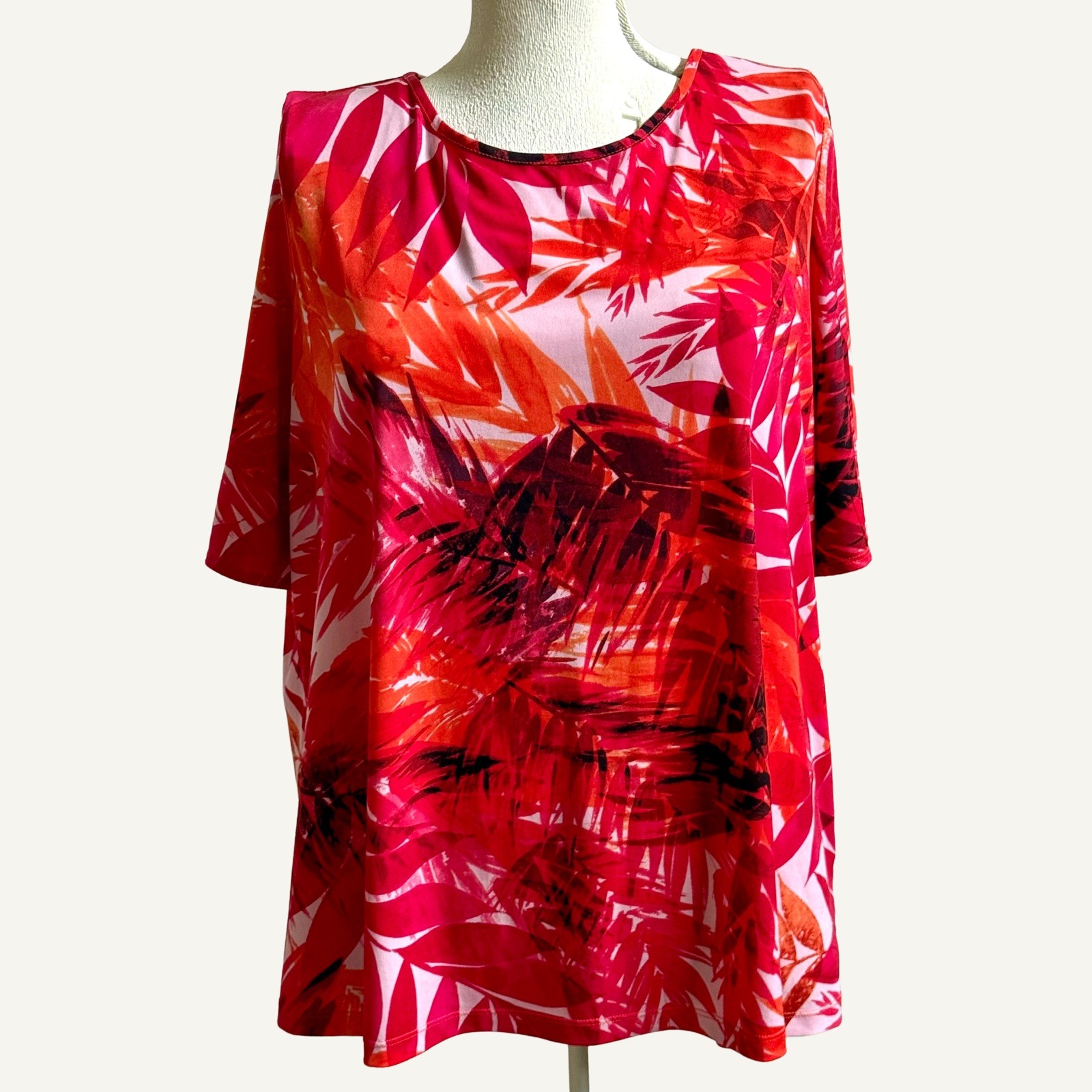 SUSAN GRAVER 2X Tropical Floral Tunic Top Liquid Knit Pink Orange Plus Size
