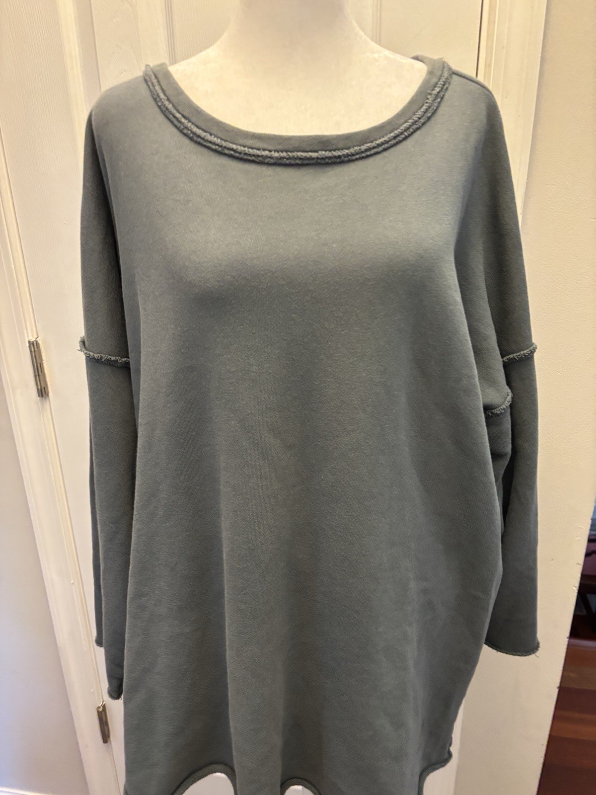 Eileen Fisher Women’s Green Raw Edge Boxy Sweatshirt Organic Cotton XL Lagenlook