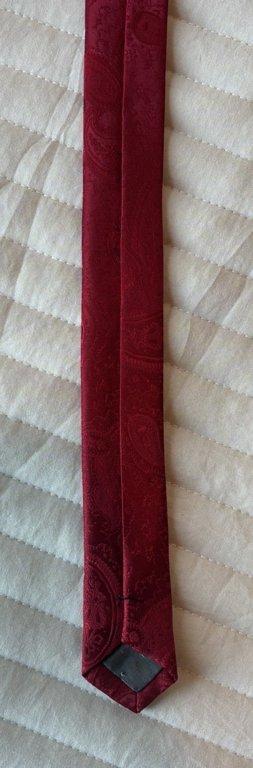 GIORGIO ARMANI SILK NECKTIE BURGUNDY TONAL PAISLEY JACQUARD MADE IN ITALY