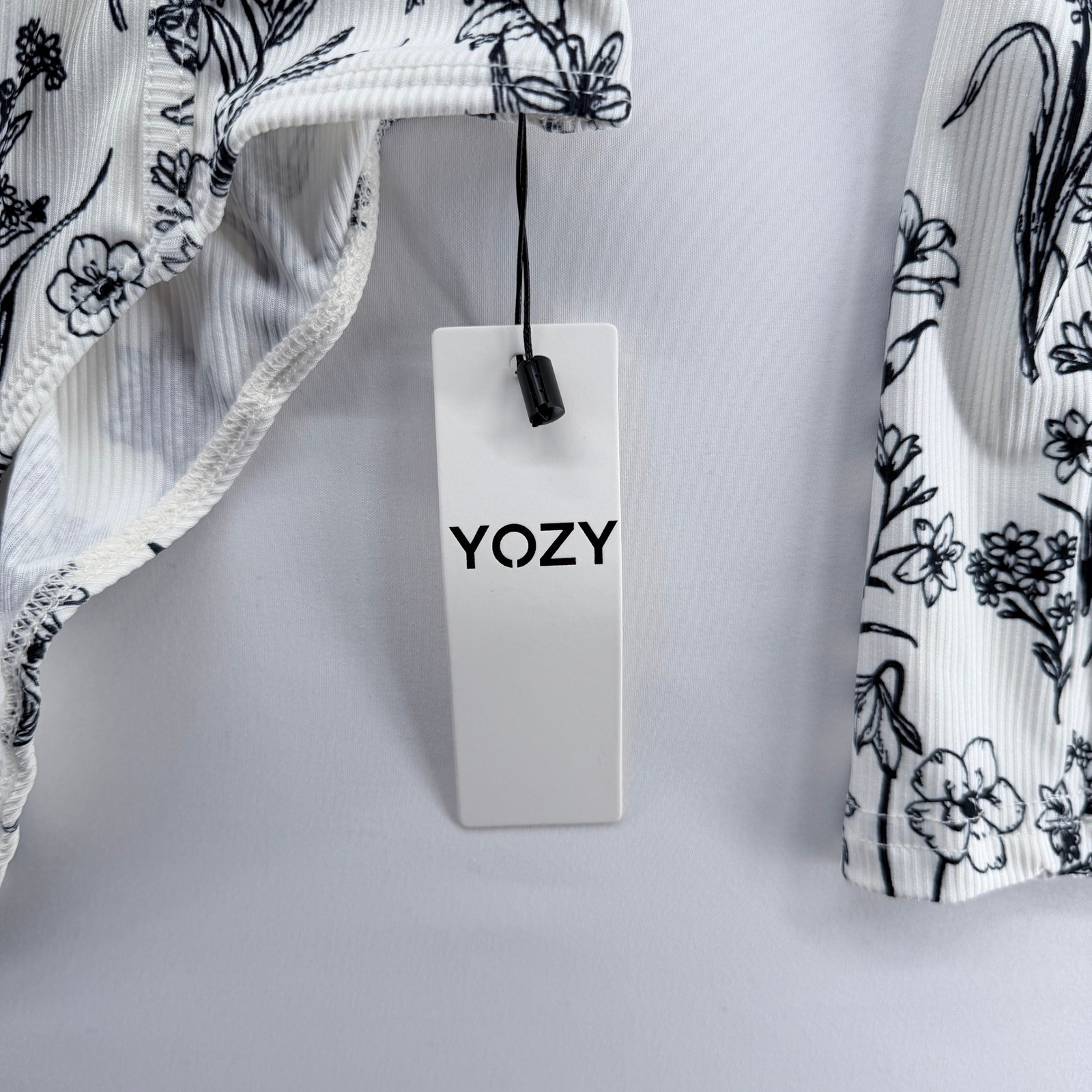 YOZY Floral Ribbed Long Sleeve Bodysuit White Black Ruched Square Neck XL NWT