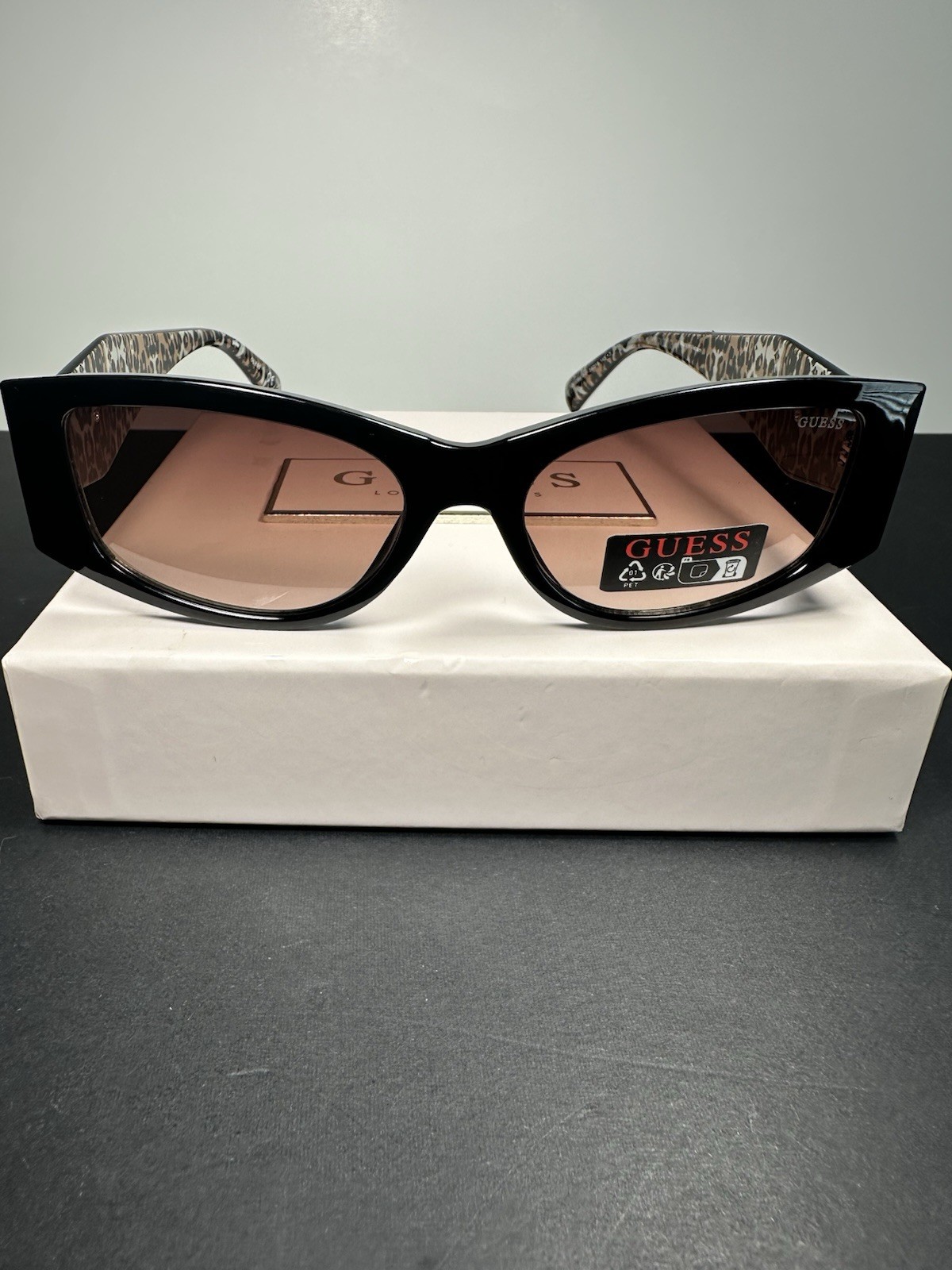 GUESS Sunglasses NWT Black Rectangle Animal Print Arms Rhinestone Logo Designer