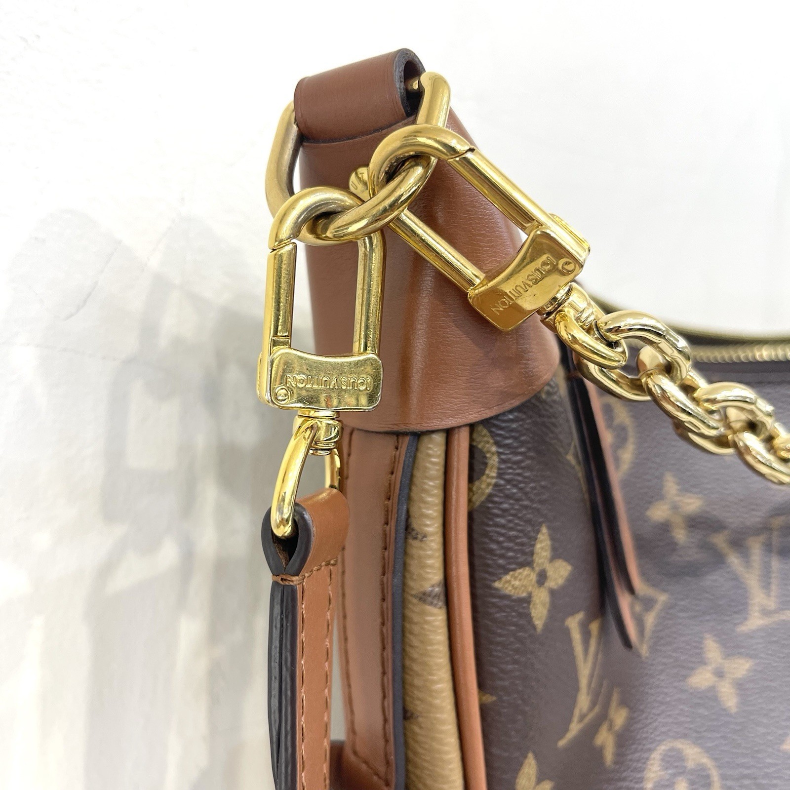 Authentic – Louis Vuitton Brown Loop Hobo Monogram Reverse Shoulder Bag w/ Pouch