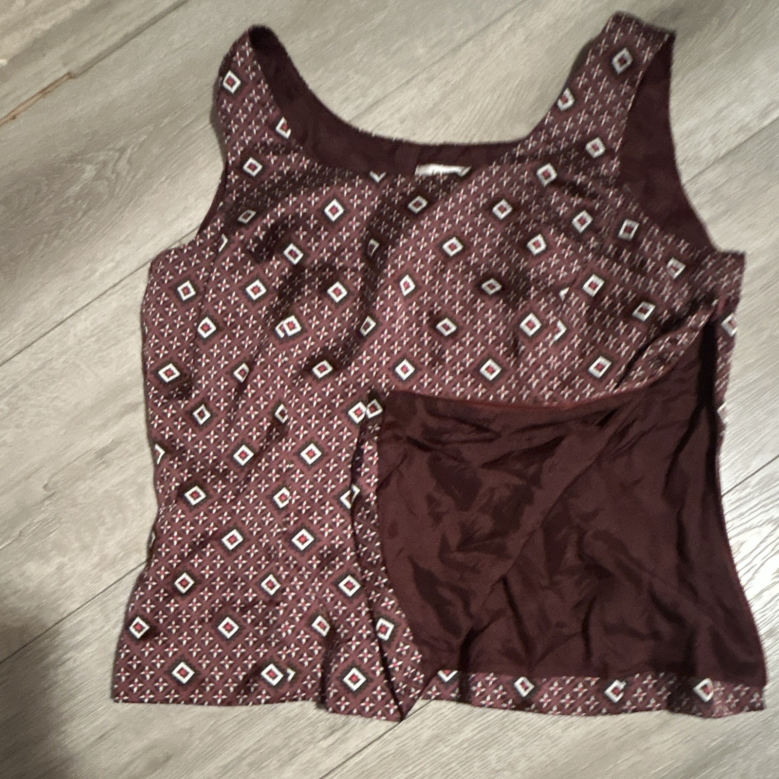 Tahari ASL (Arthur S. Levine) Petite “Geometric” Sleeveless Scoop Neck Blouse