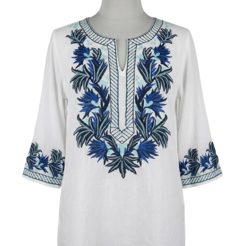 Cute Options Tunic Blouse Size Large White Blue Embroidered Boho Top FLAW