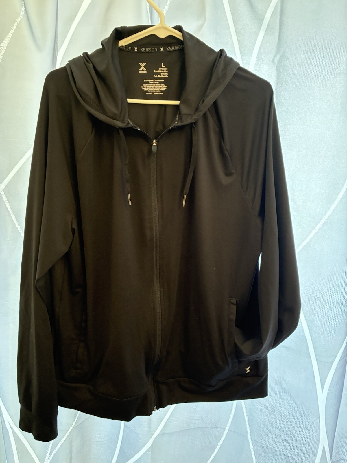 Xersion/Black /Quick-Dri/ Slim Fit/EverUltra-Lite/ Full Zip Hoodie/ Mens L(C002)