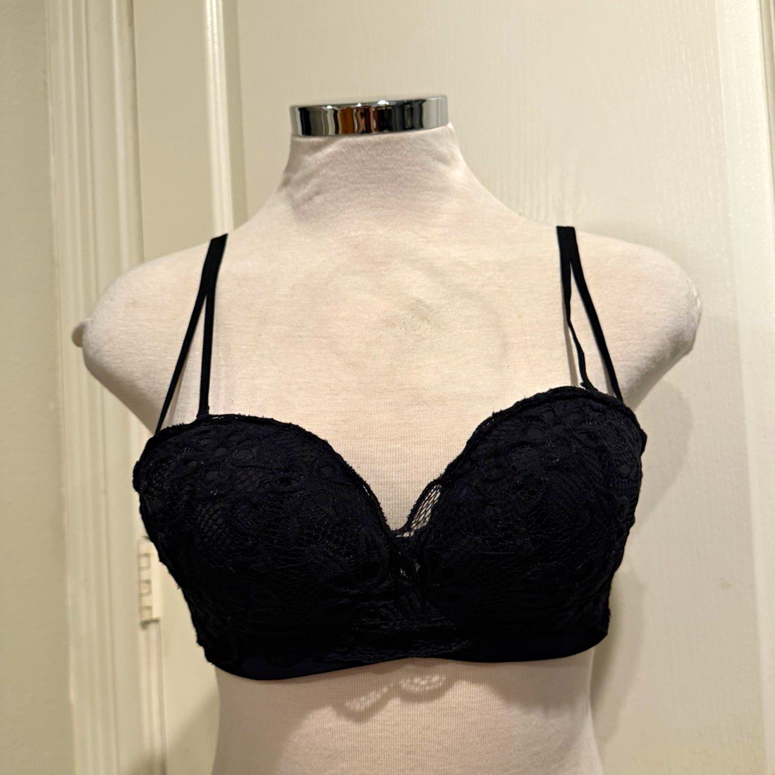 Black Floral Lace Bustier Bra 36B Underwired Demi Adjustable Straps Hook&Eye