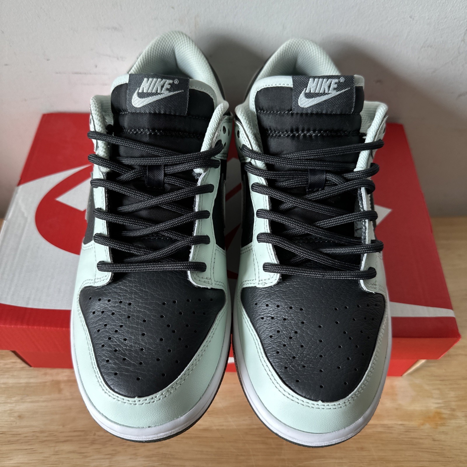 Size 8M/9.5W – Nike Dunk Low Dark Smoke Grey Barely Green FZ1670-001 Pre-Owned