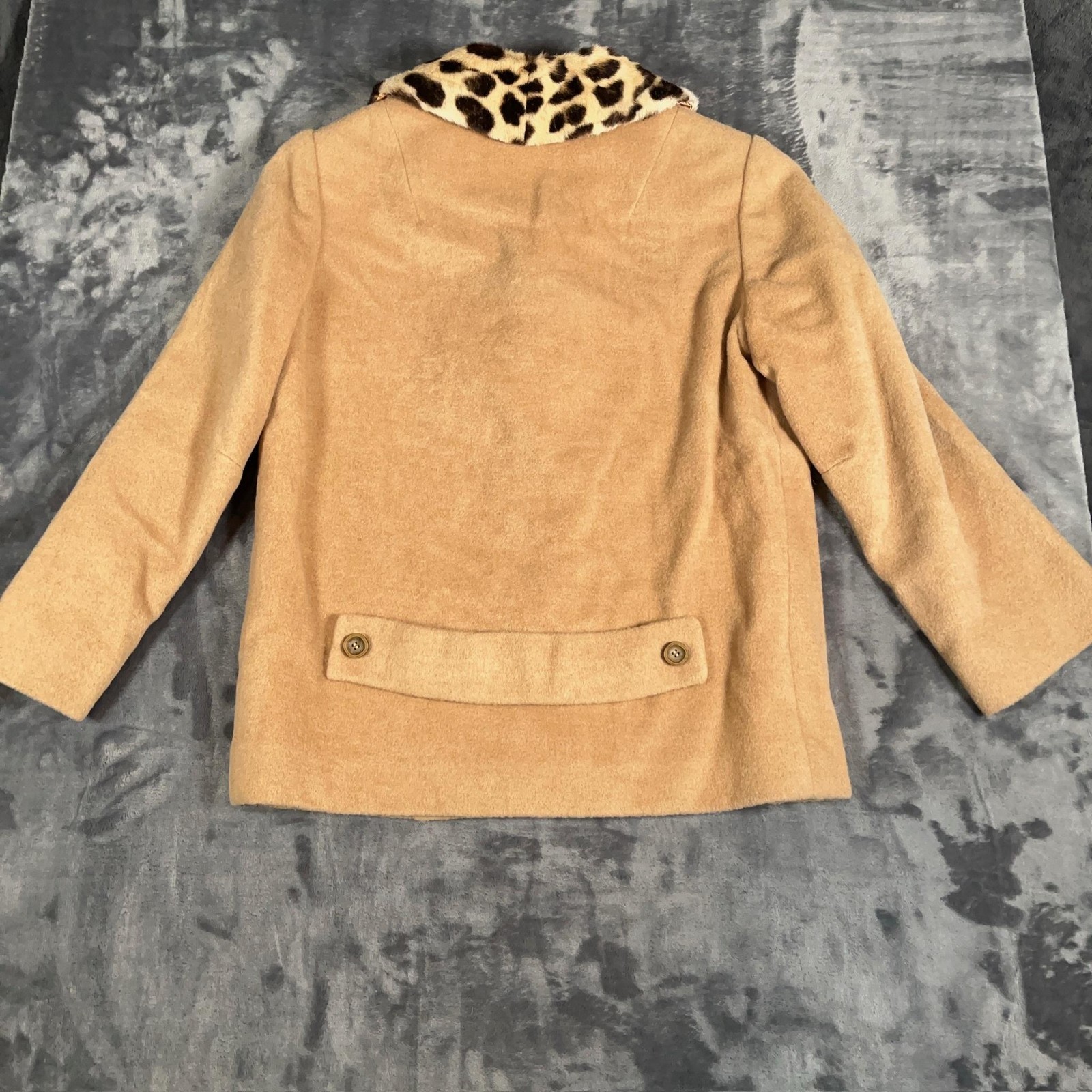 True Vintage Nordstrom Coat Womens Medium Camel Hair Leopard Collar Peacoat 60s