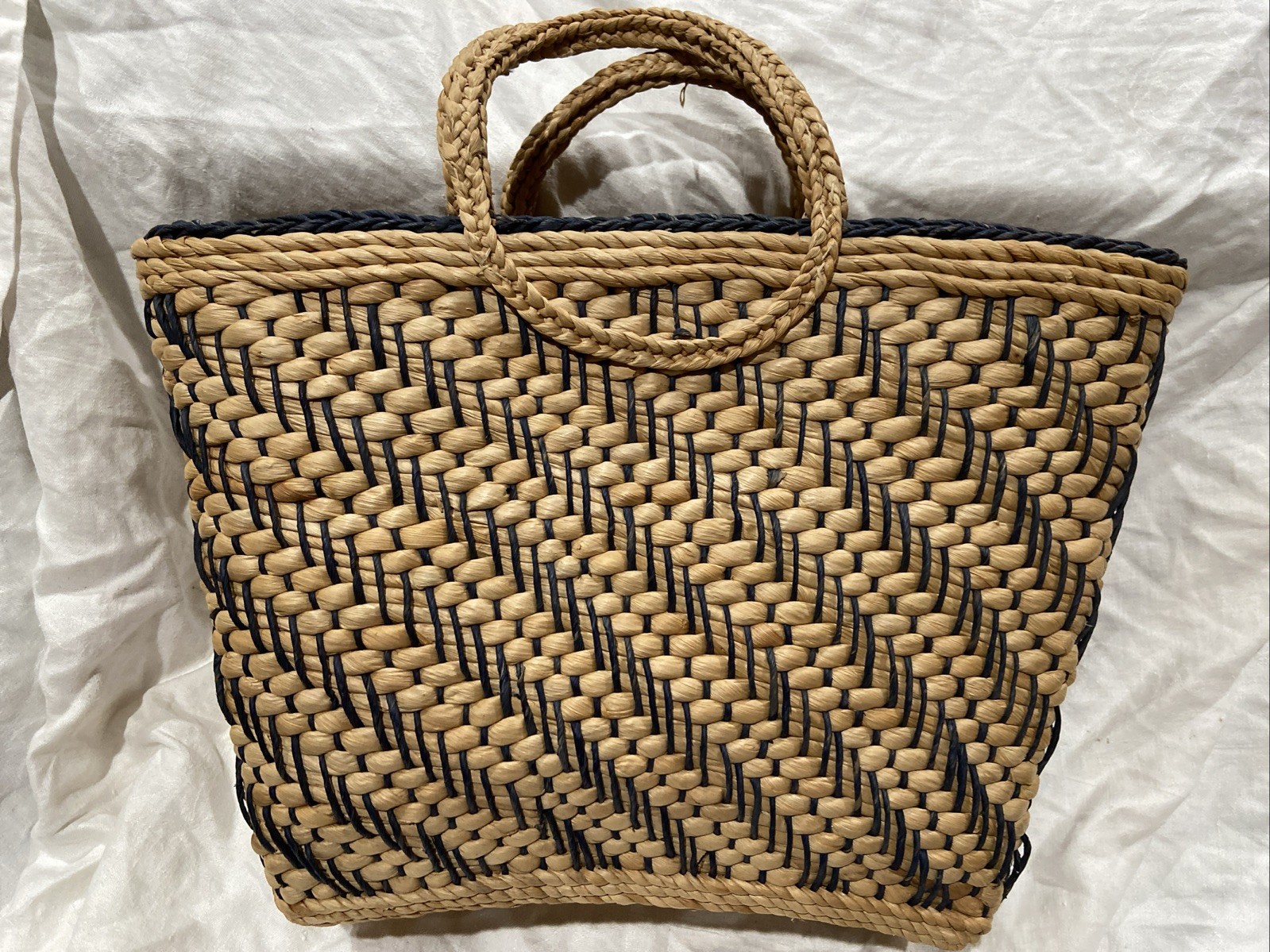 Woven Straw Satchel 15”w at top, 11”h, 11.5”w at base, 4” deep